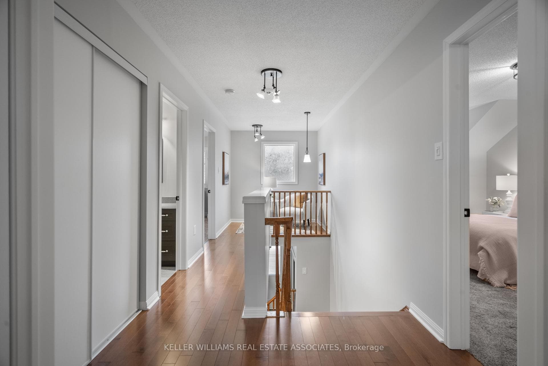 5184 Wood Crescent photo 23