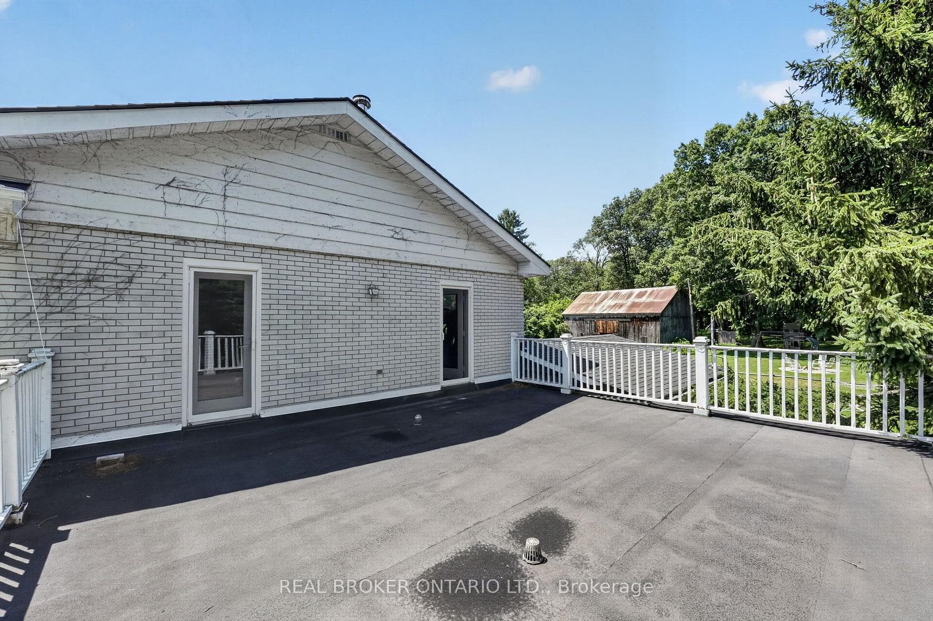 345 Jerseyville Road photo 28