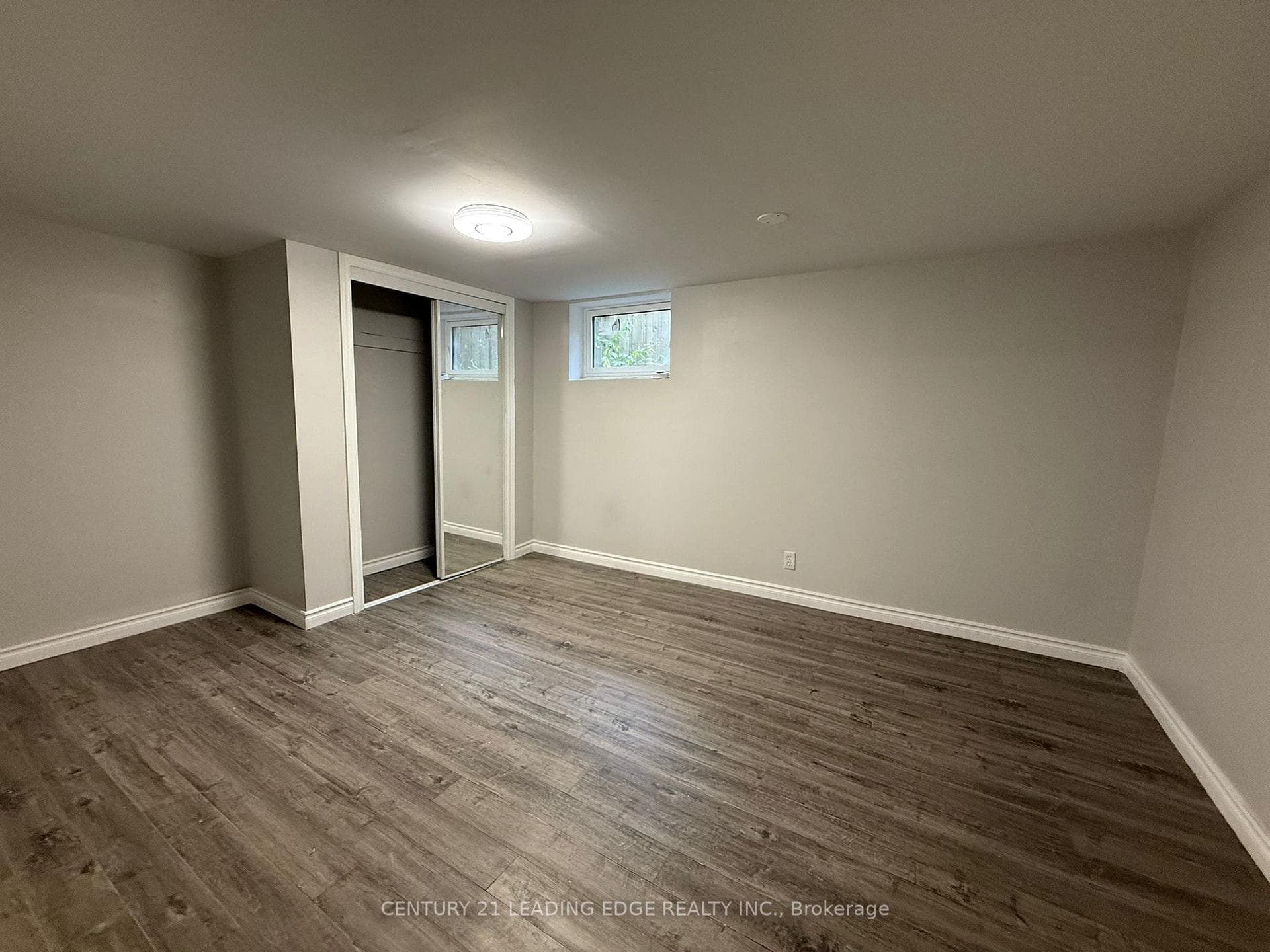 360 Guelph Street Unit Lower photo 4
