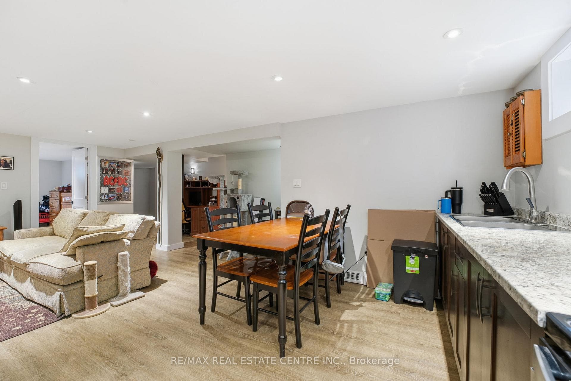 BASEMENT DINING SPACE