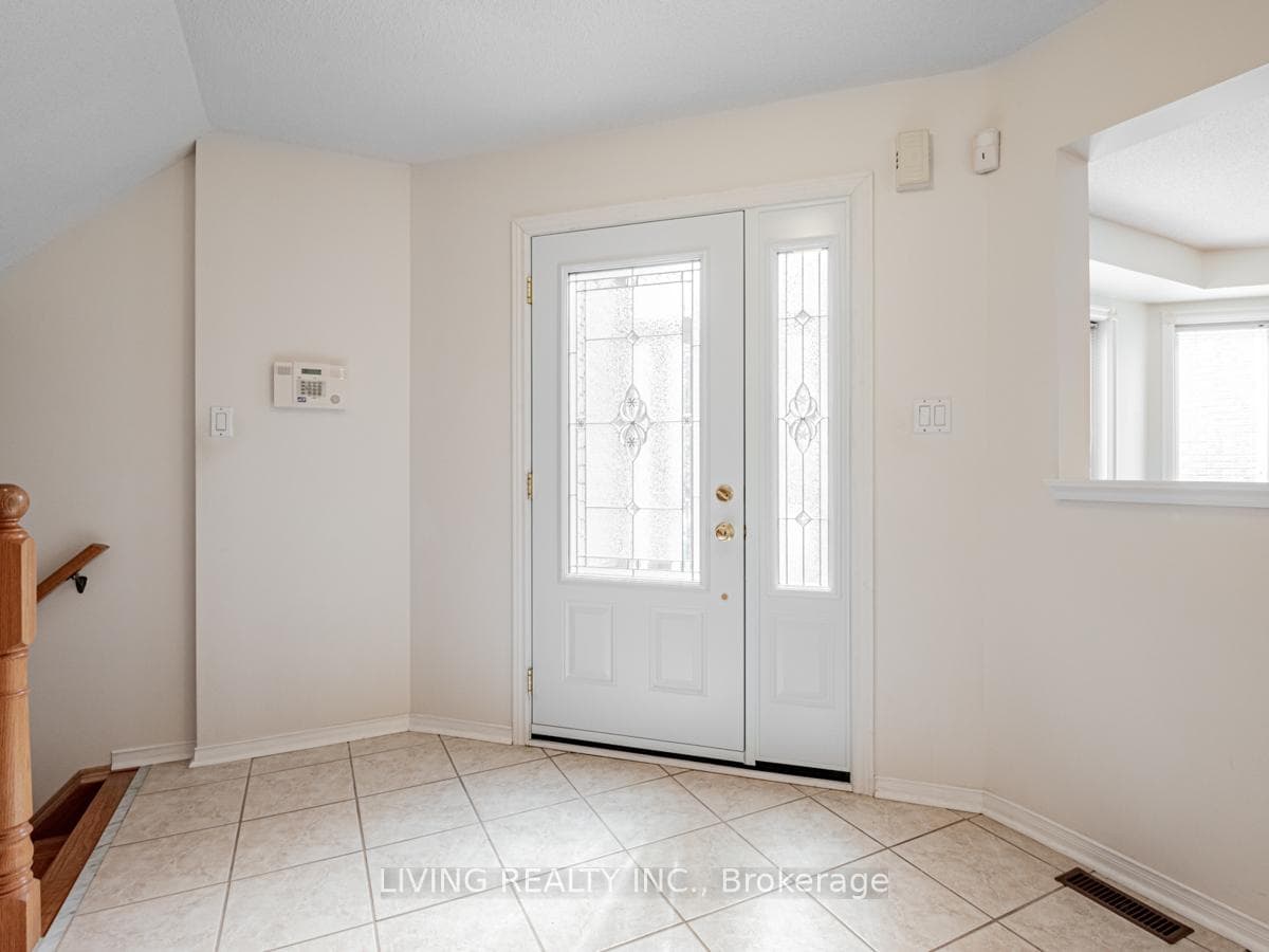 82 Tideswell Boulevard photo 3