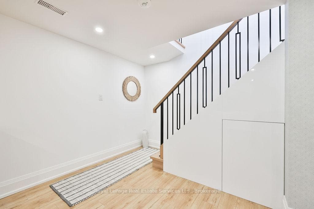 431 Sandlewood Road photo 43