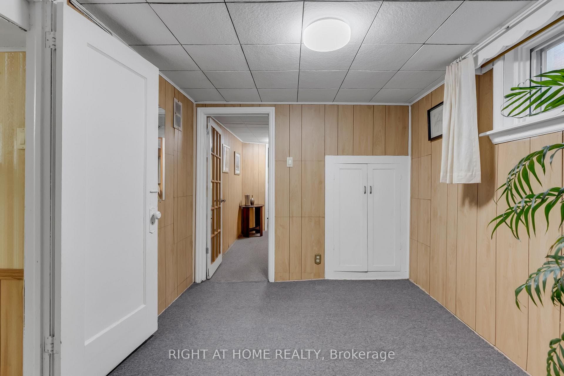 702 Pharmacy Avenue photo 35