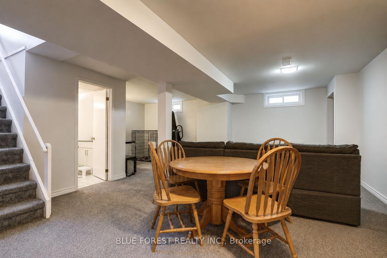 1674 ALDERSBROOK Road photo 27