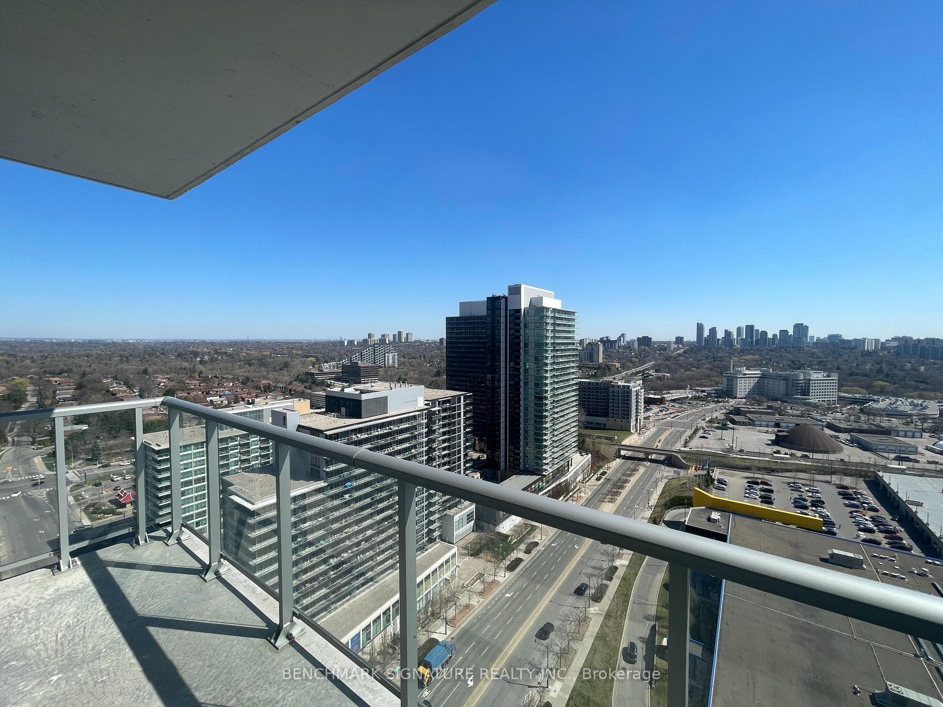 121 Mcmahon Drive Unit 2701 photo 12