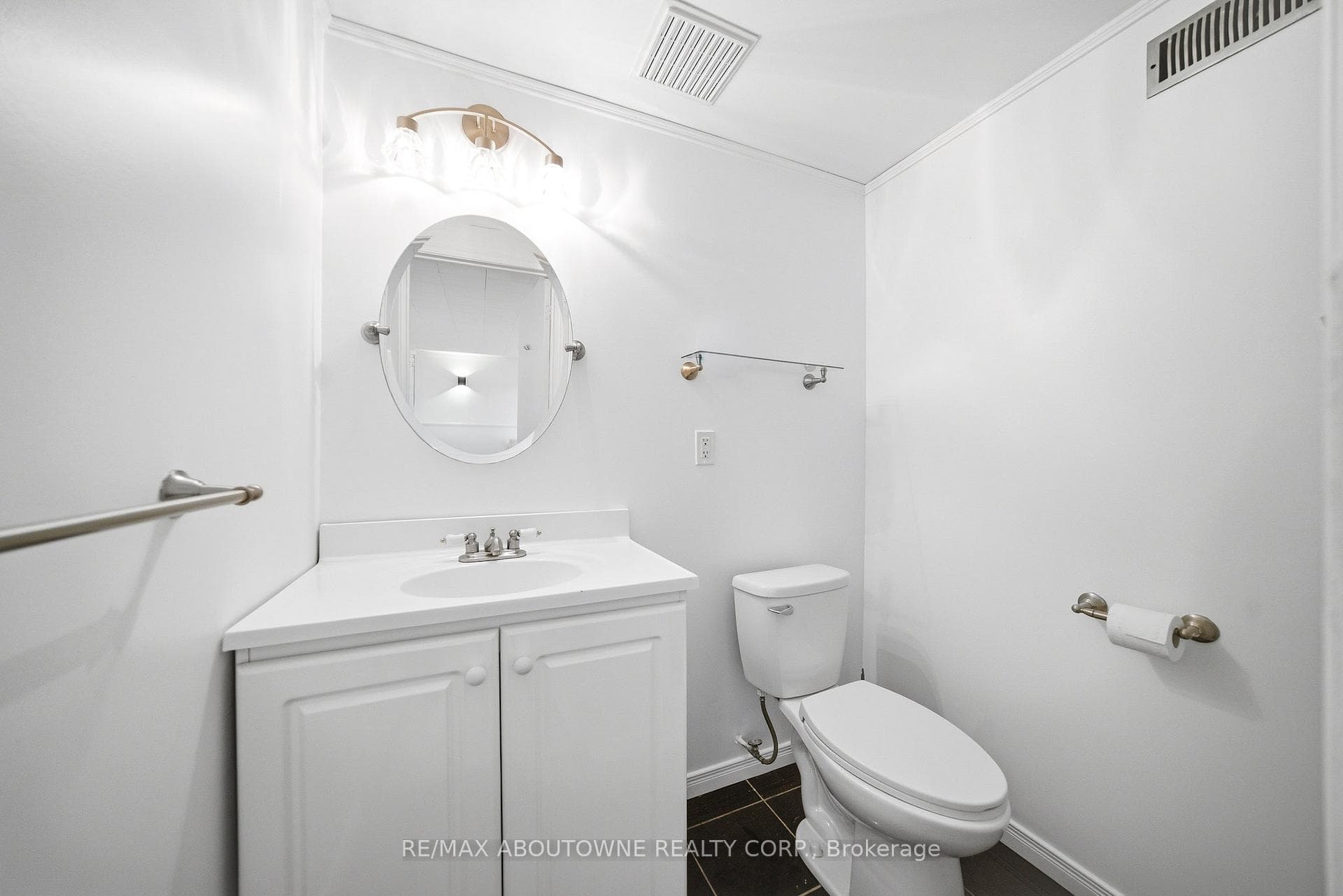 2306 Devon Road photo 28