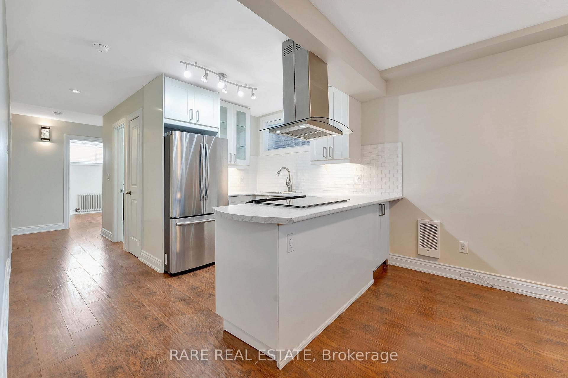 10 Budgell Terrace Unit Lower photo 1