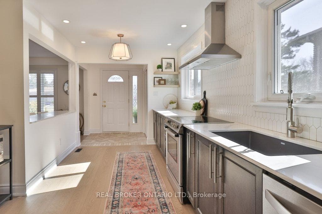 273 Oriole Court photo 5