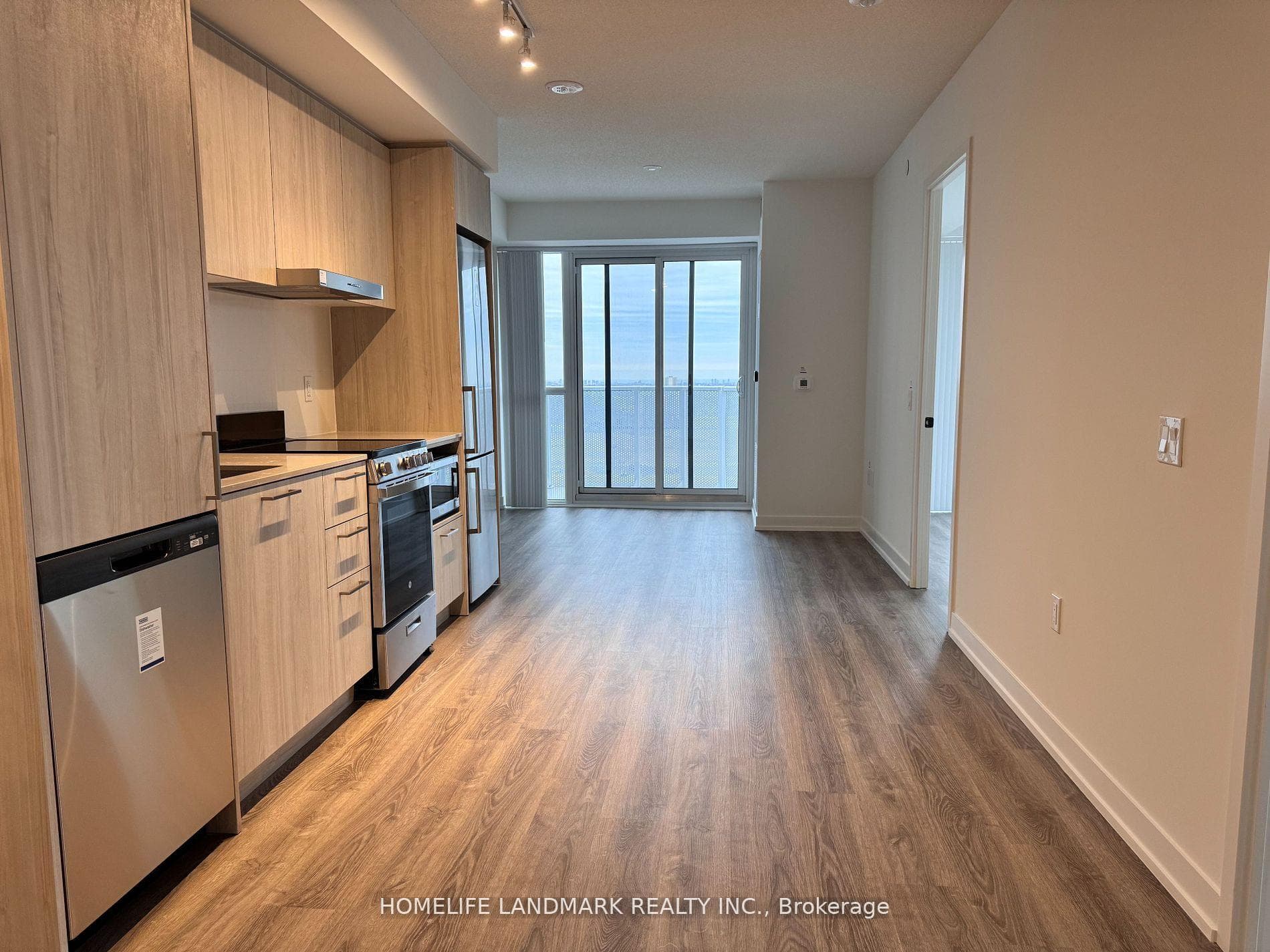 195 Commerce Street Unit 3306 photo 3