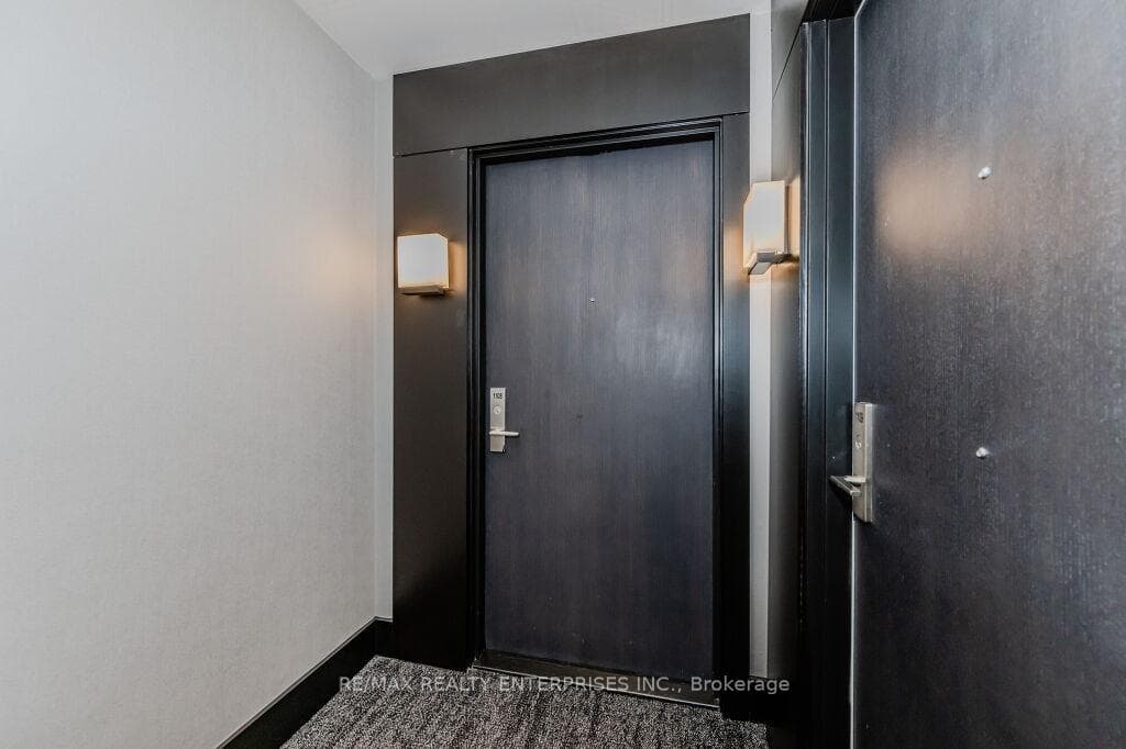 55 Duke Street Unit 1108 photo 3