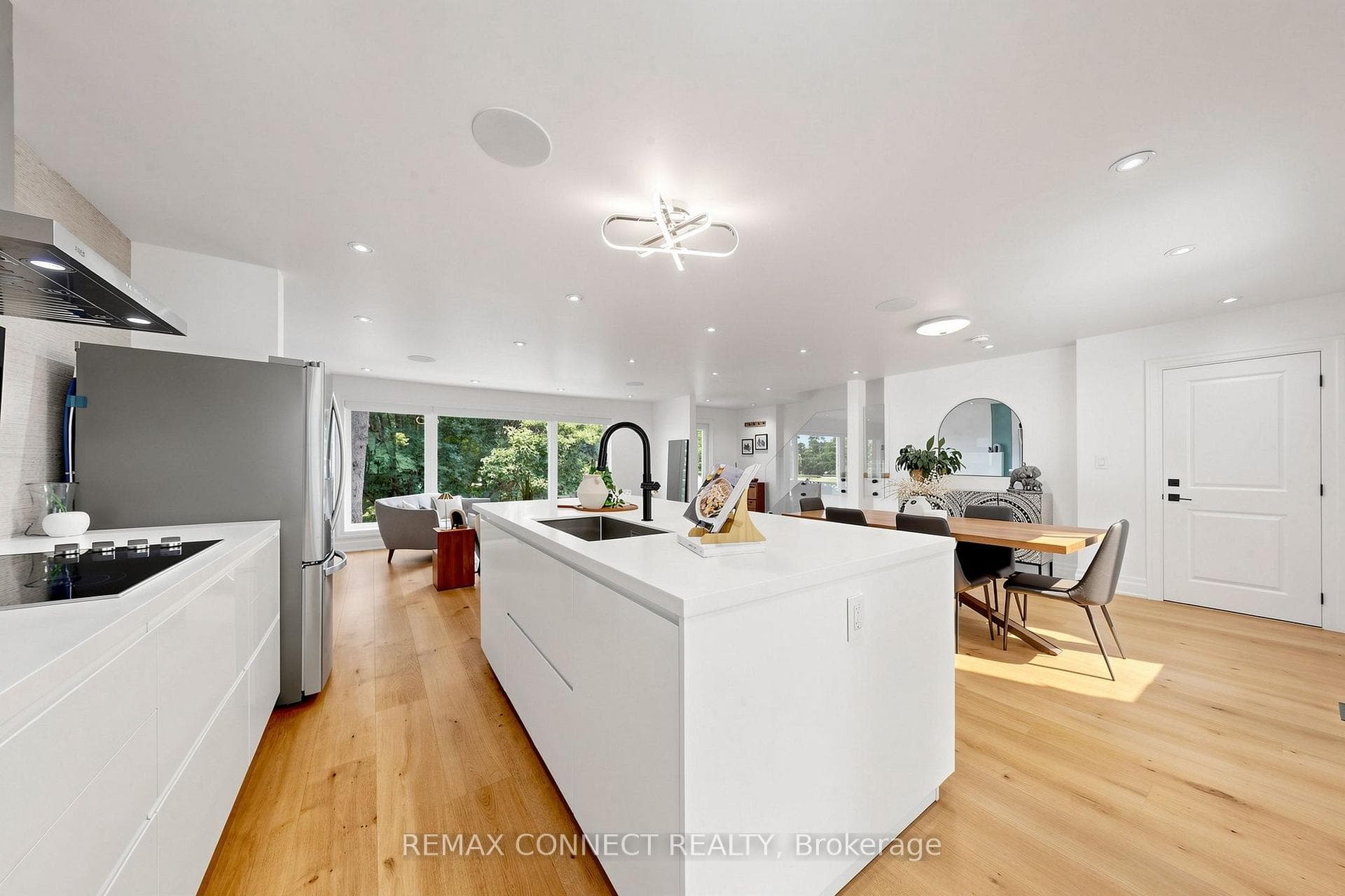 10 Catalina Drive photo 12