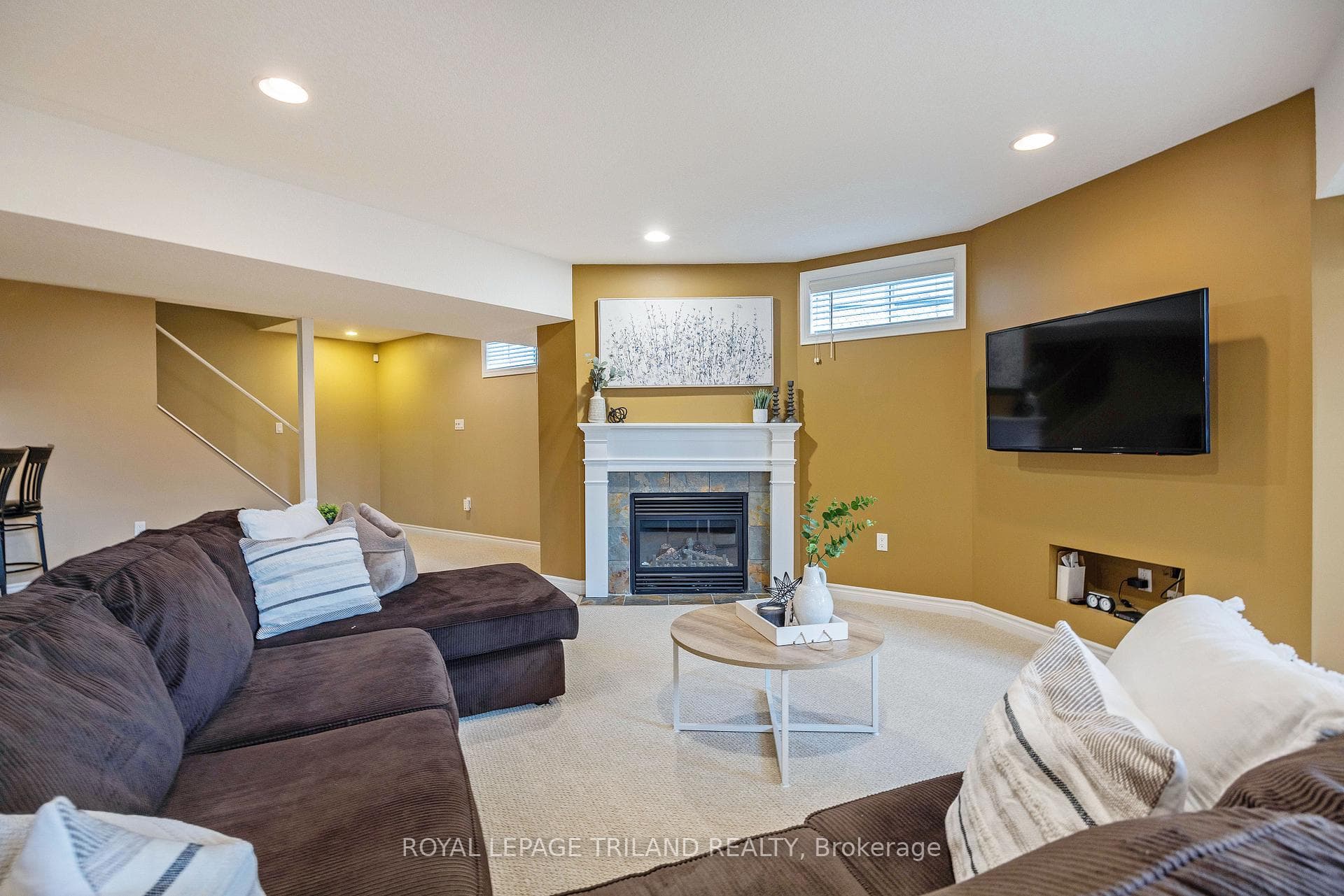 39 Augusta Crescent photo 34