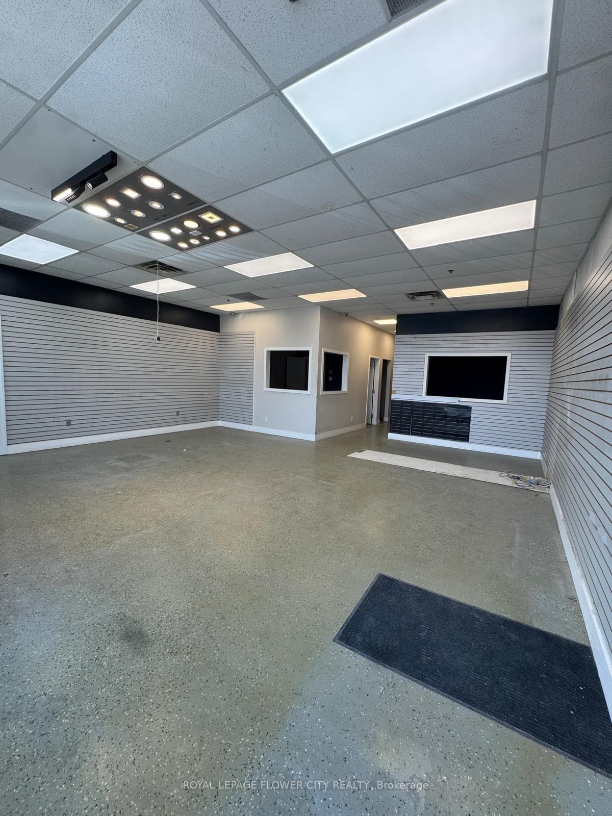 55 Healey Road Unit 6 photo 6