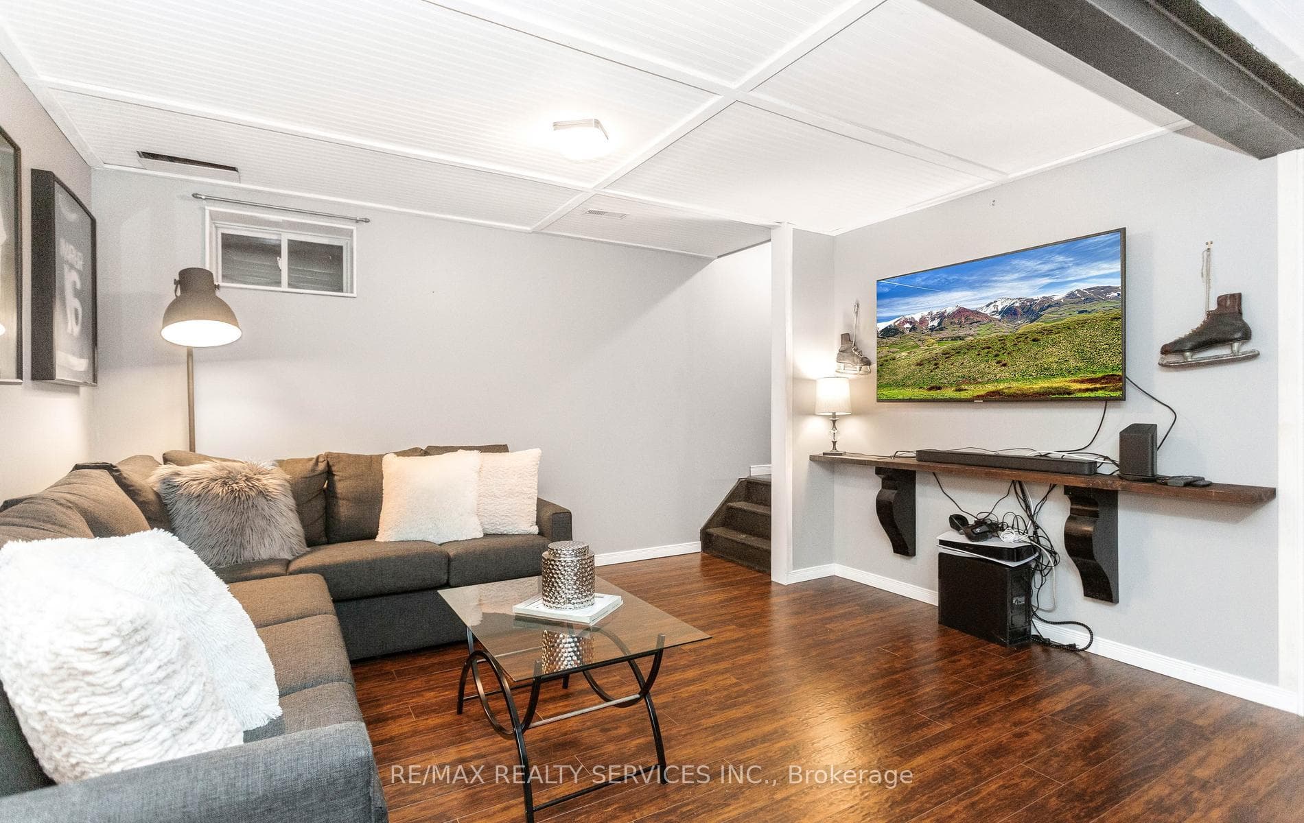49 James Arnott Crescent photo 27