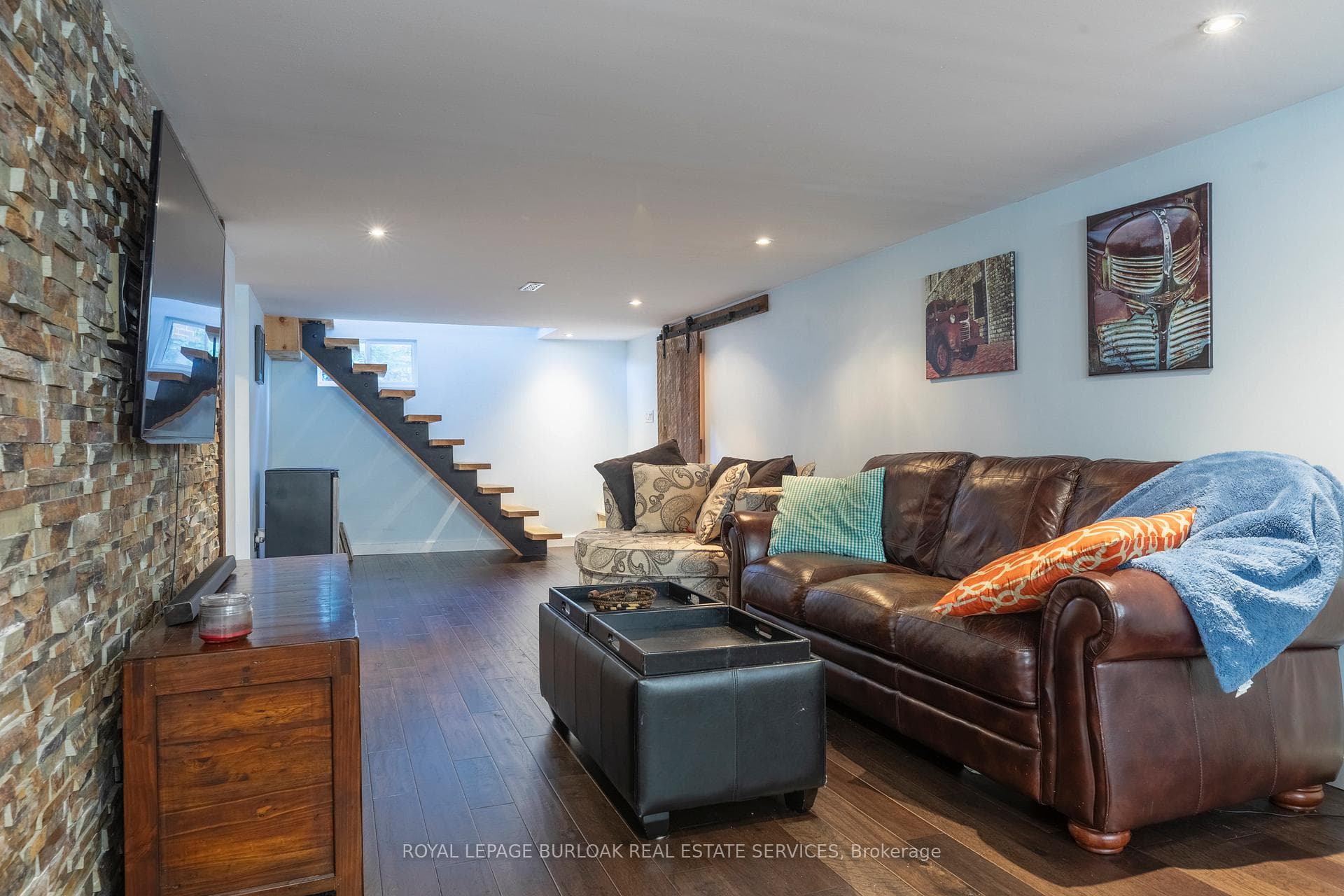 44 Sandalwood Avenue photo 22