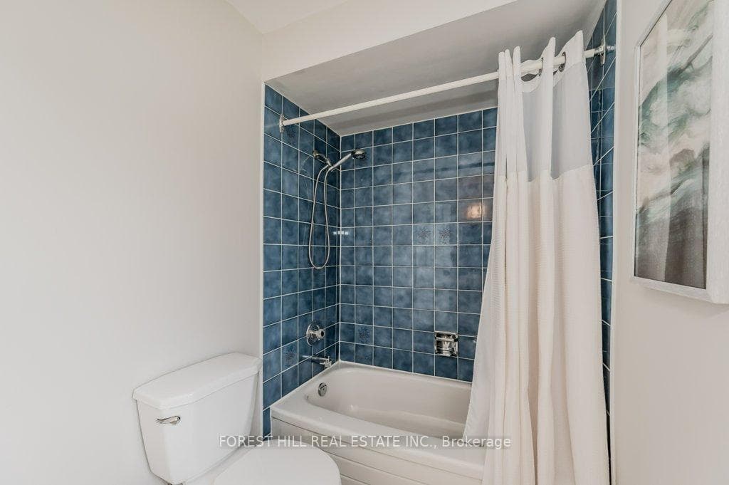 29 Fernbrook Crescent photo 32