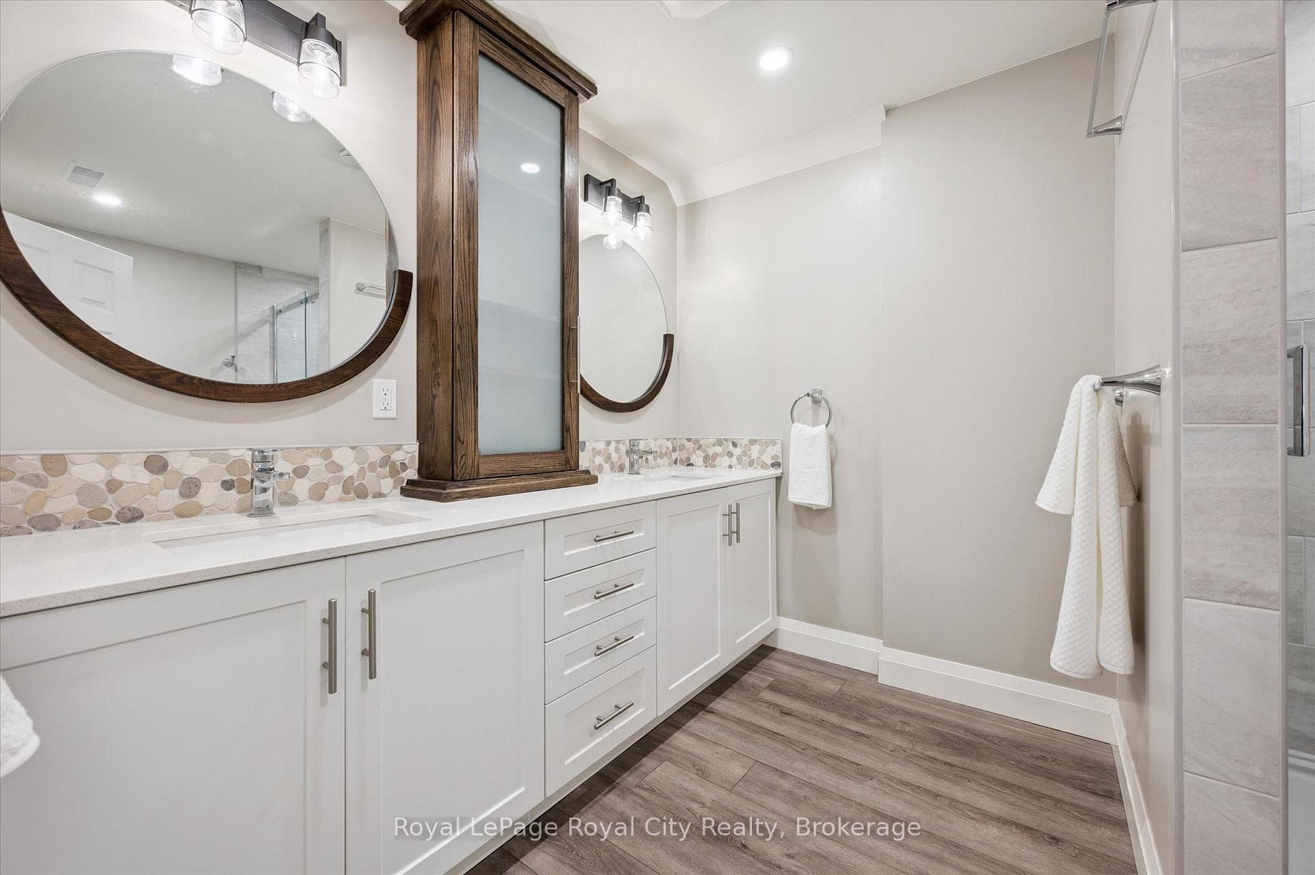 147 Downey Road photo 40
