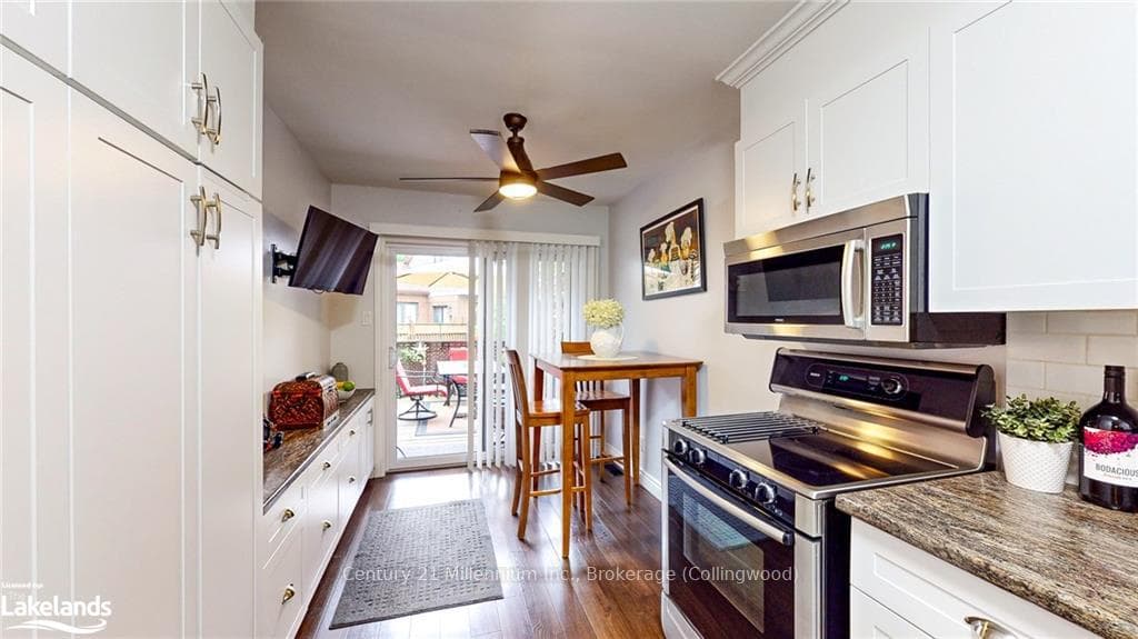 27 GREEN BRIAR Road photo 23