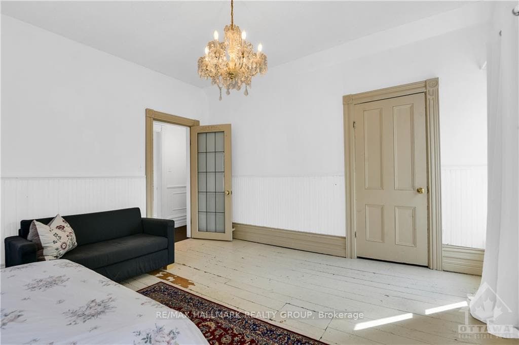 493 OTTAWA Street photo 20