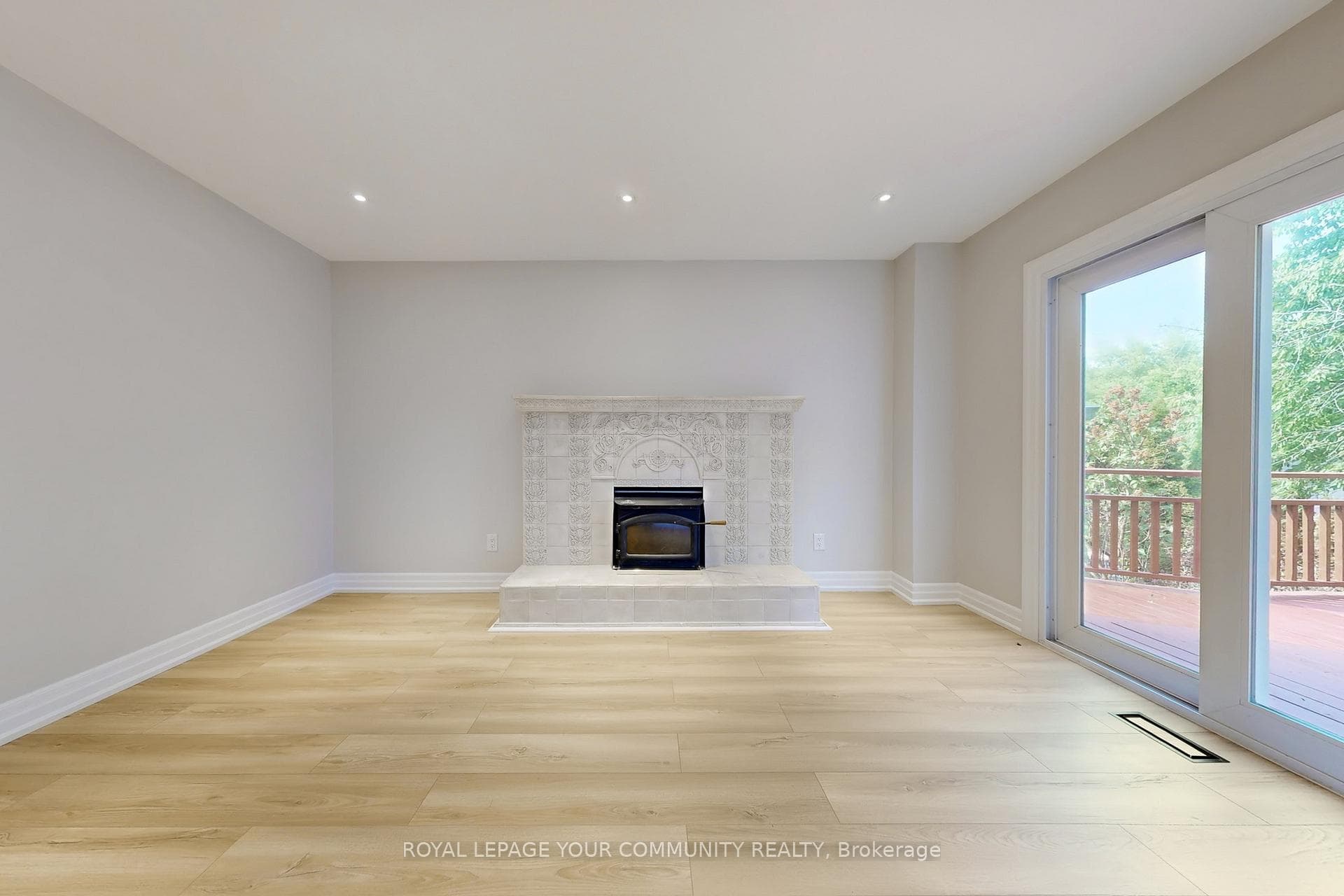 51 Houseman Crescent Unit Main Floor photo 7