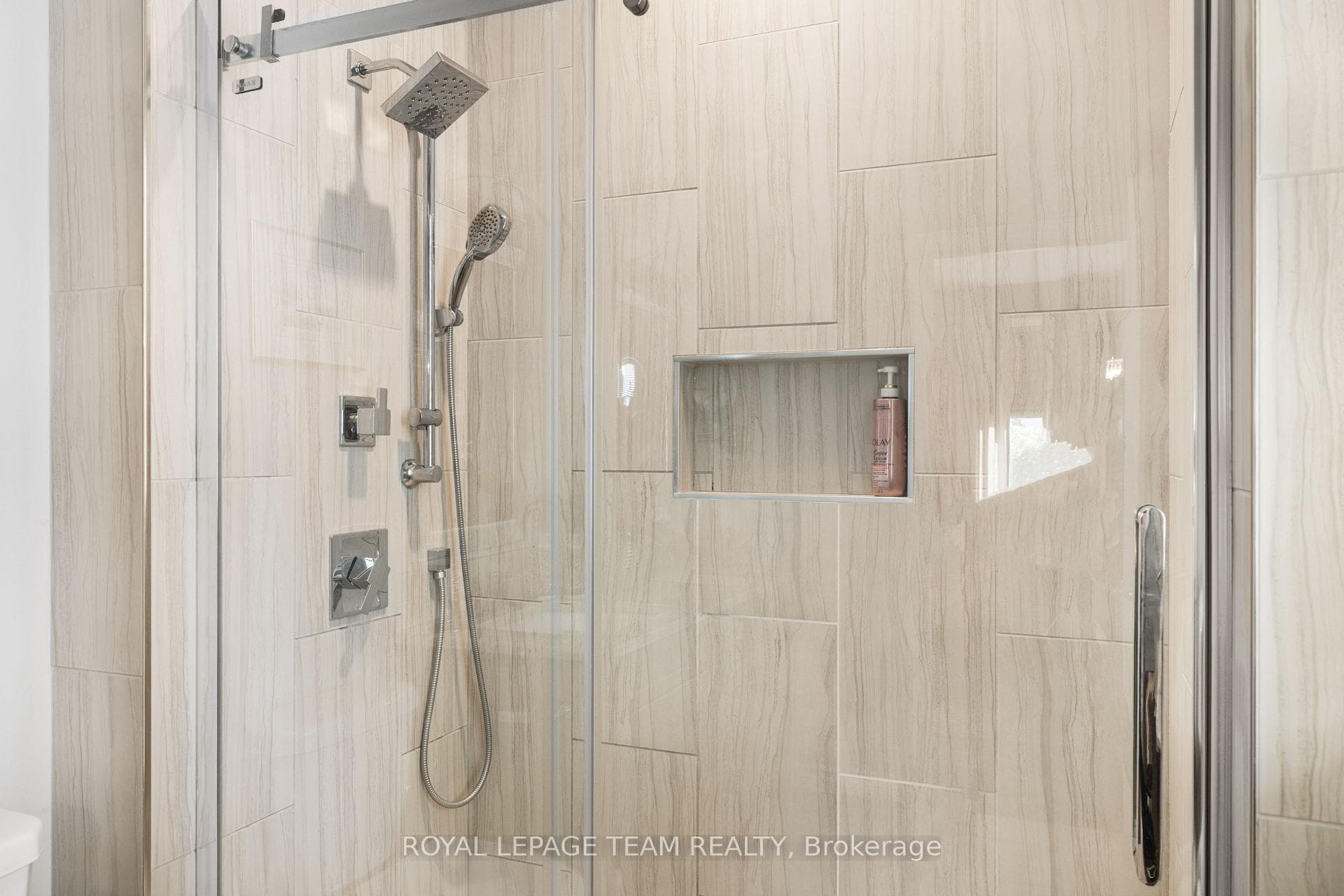 20 Eleanor Drive photo 19