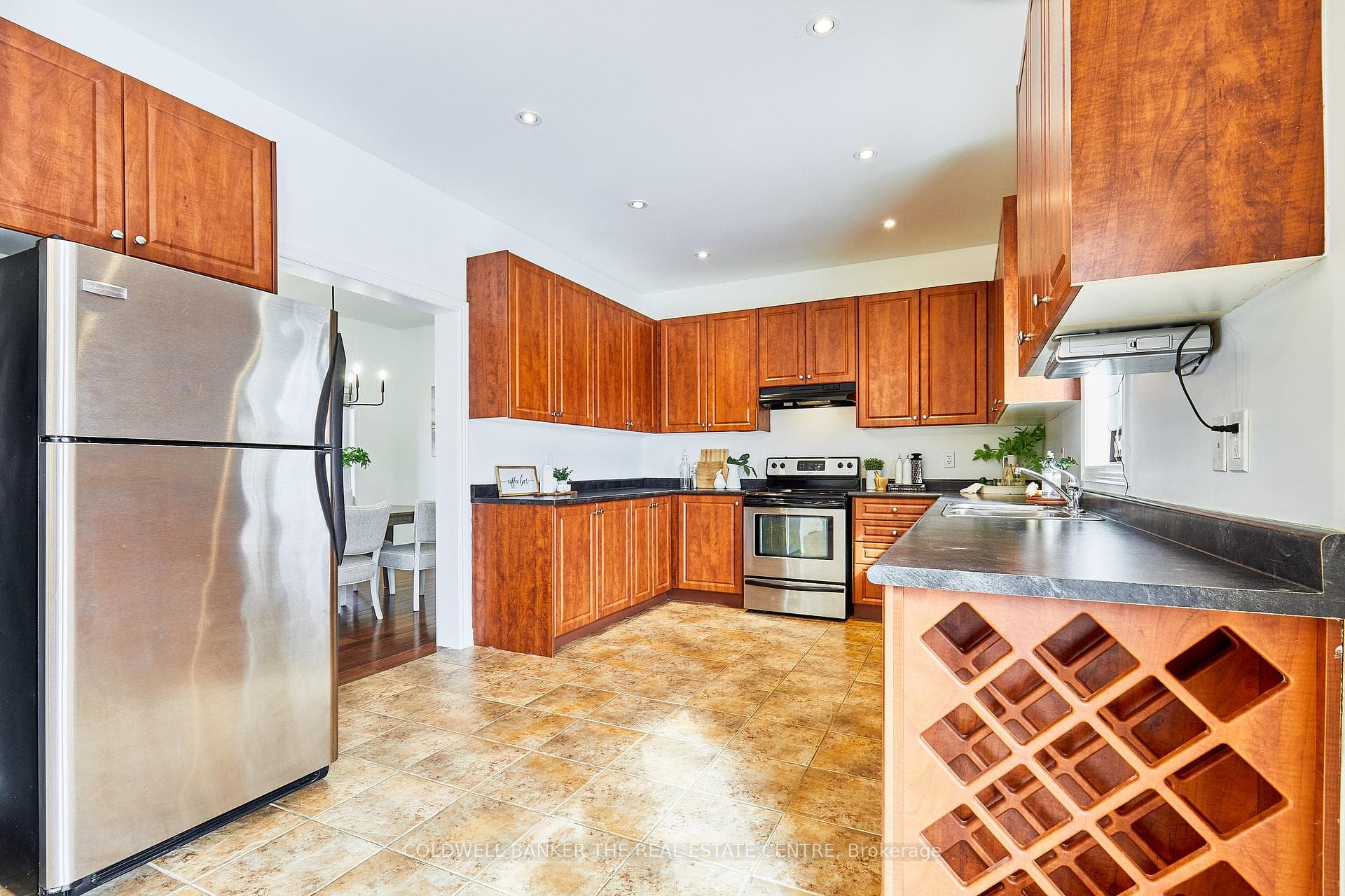 15 Windsor Drive photo 7