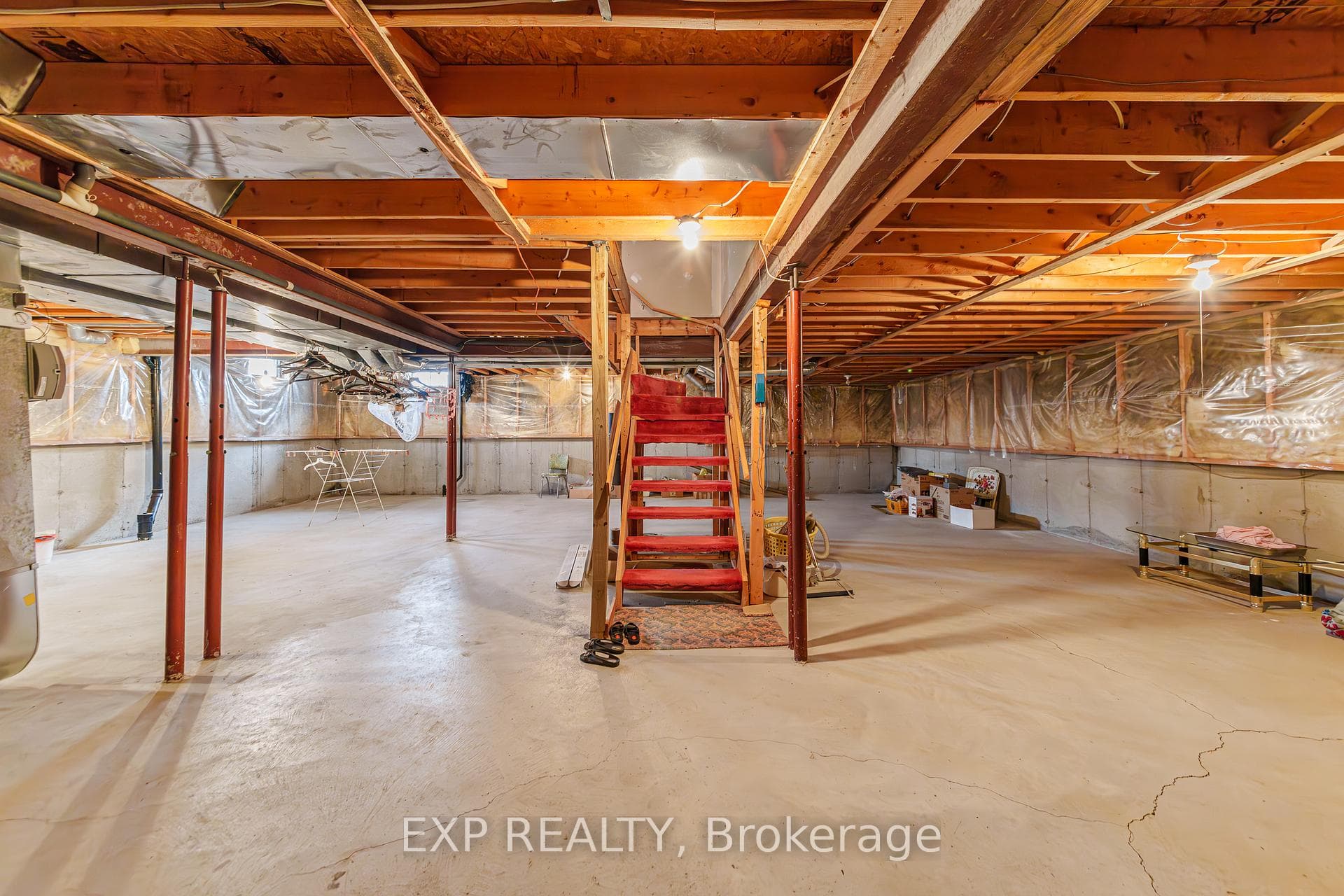1399 Cheverny Crescent photo 37