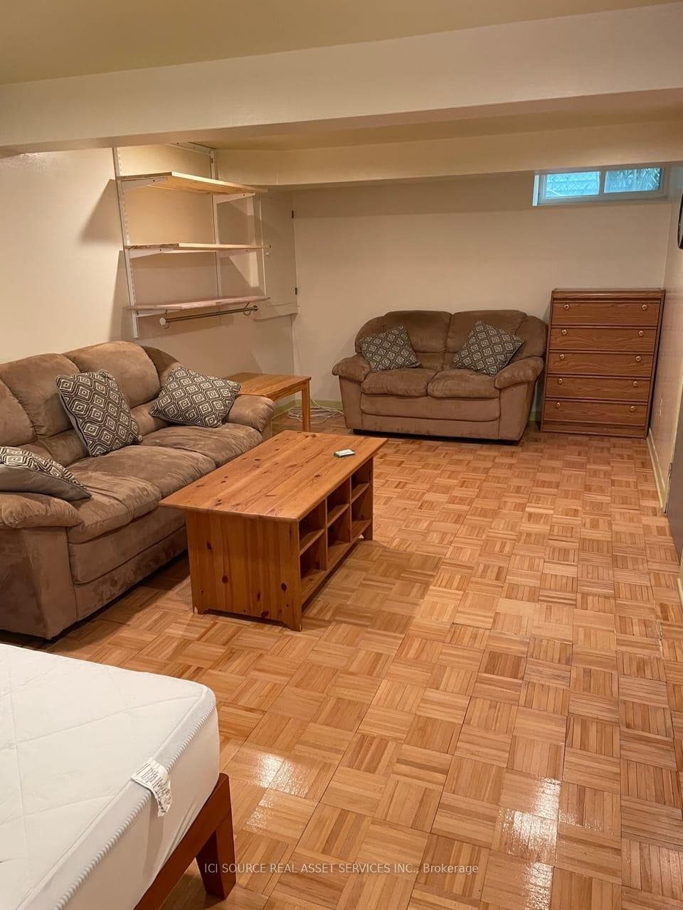 124 Hawthorne Road photo 11