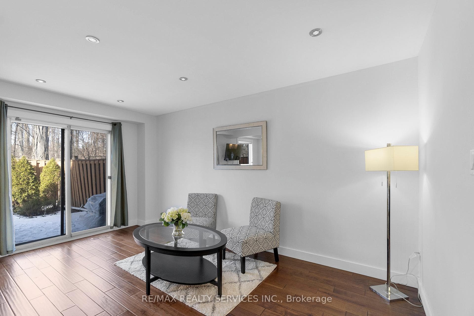 6 Morley Crescent photo 3