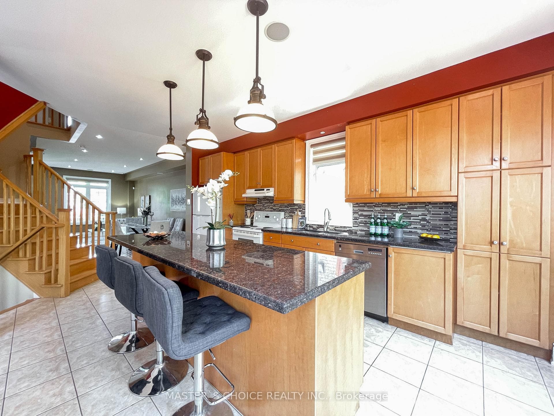 56 Saint Damian Avenue photo 9