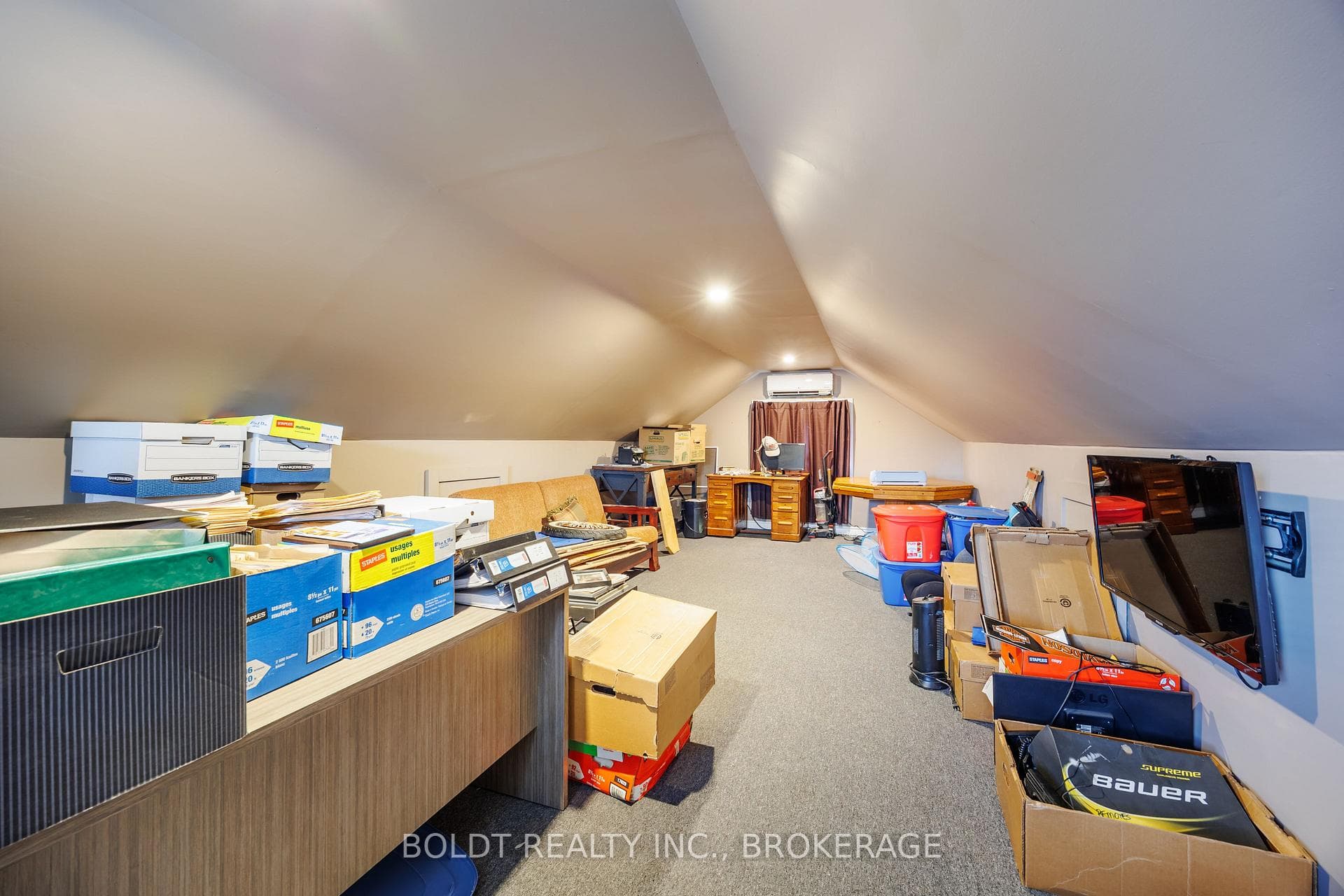 19 Patricia Avenue photo 24