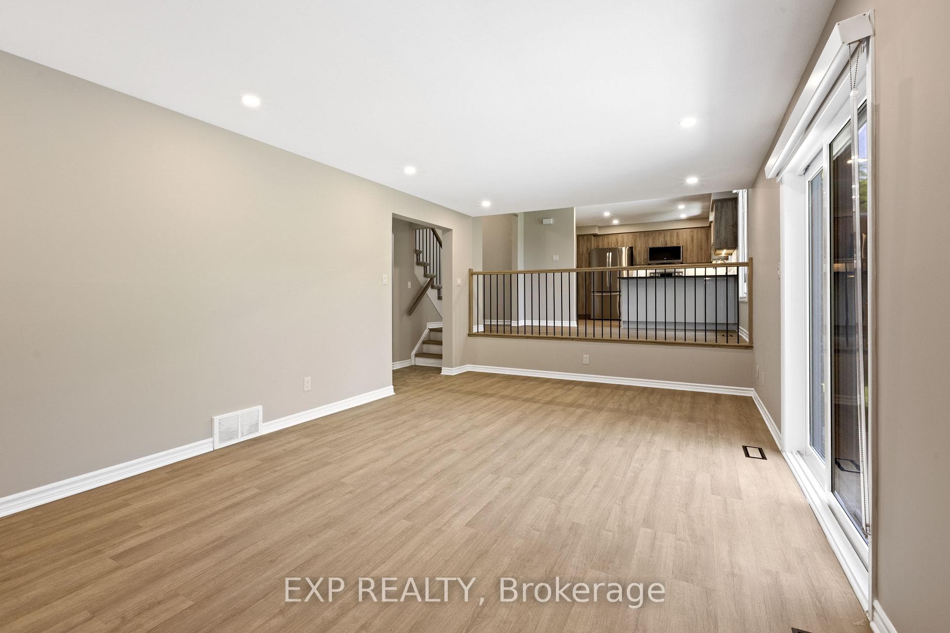869 Maryland Avenue photo 8