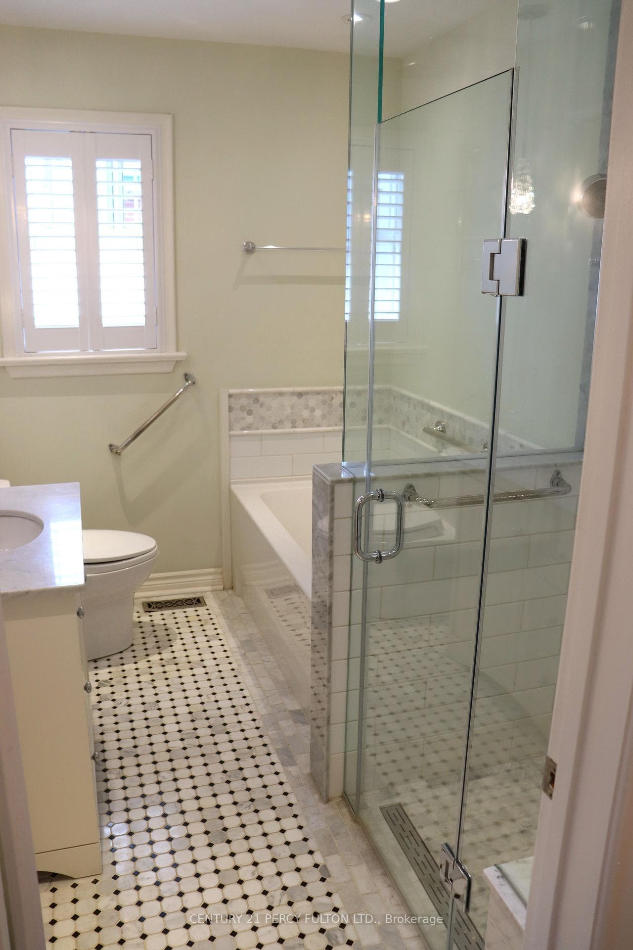 110 Gilroy Drive photo 11