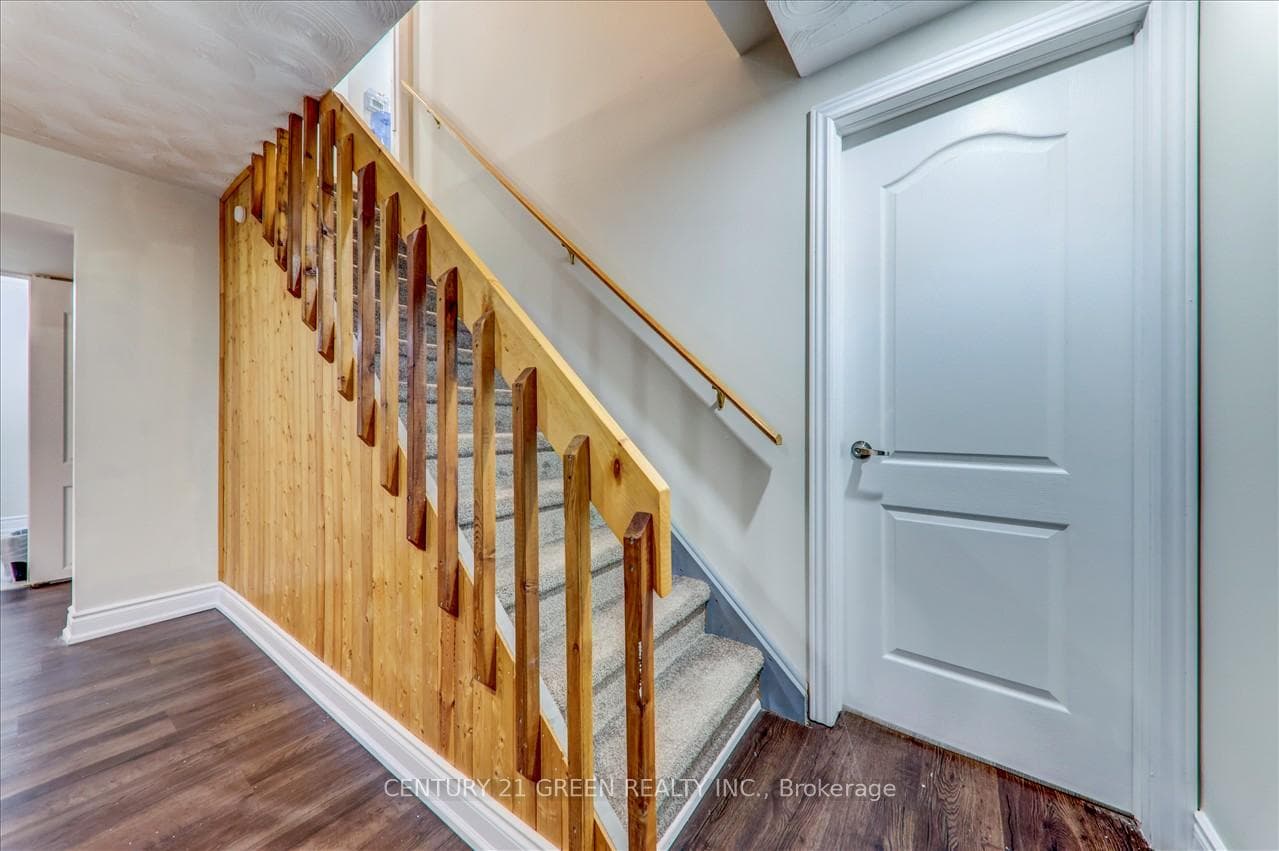 57 Madill Crescent photo 19