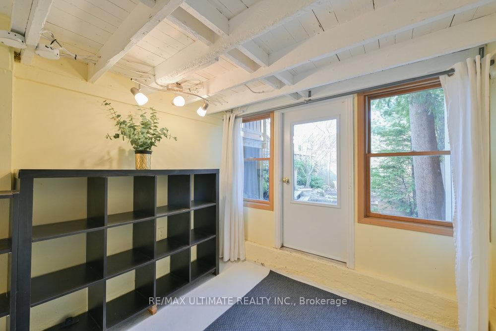 90 Indian Road Crescent photo 24