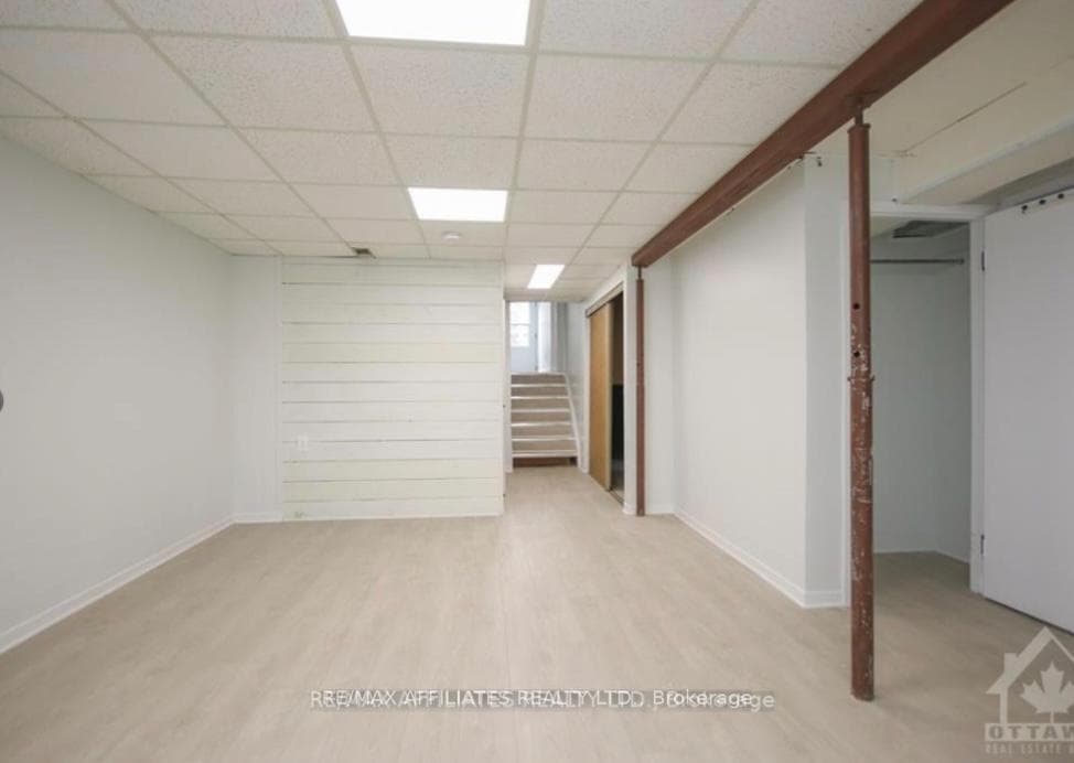 4343 INNES Road photo 11