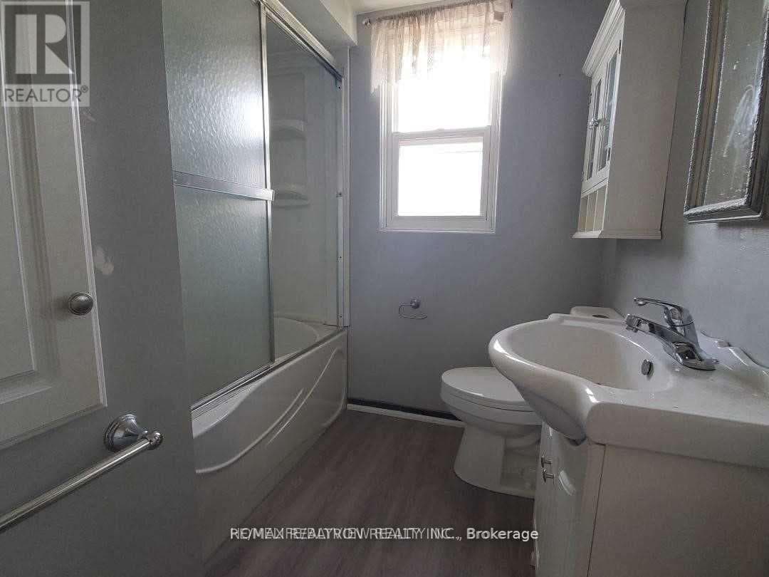 241 Septonne Avenue photo 13