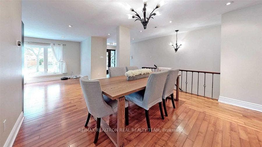 9 Denver Crescent photo 7