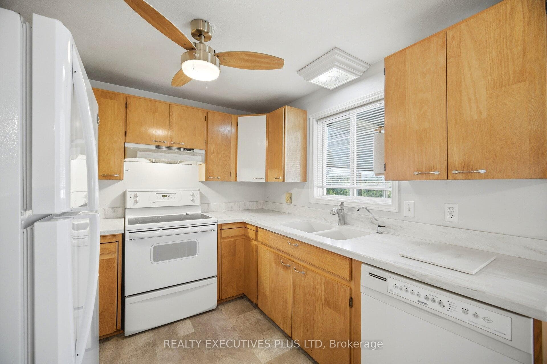 14 Butternut Court photo 17