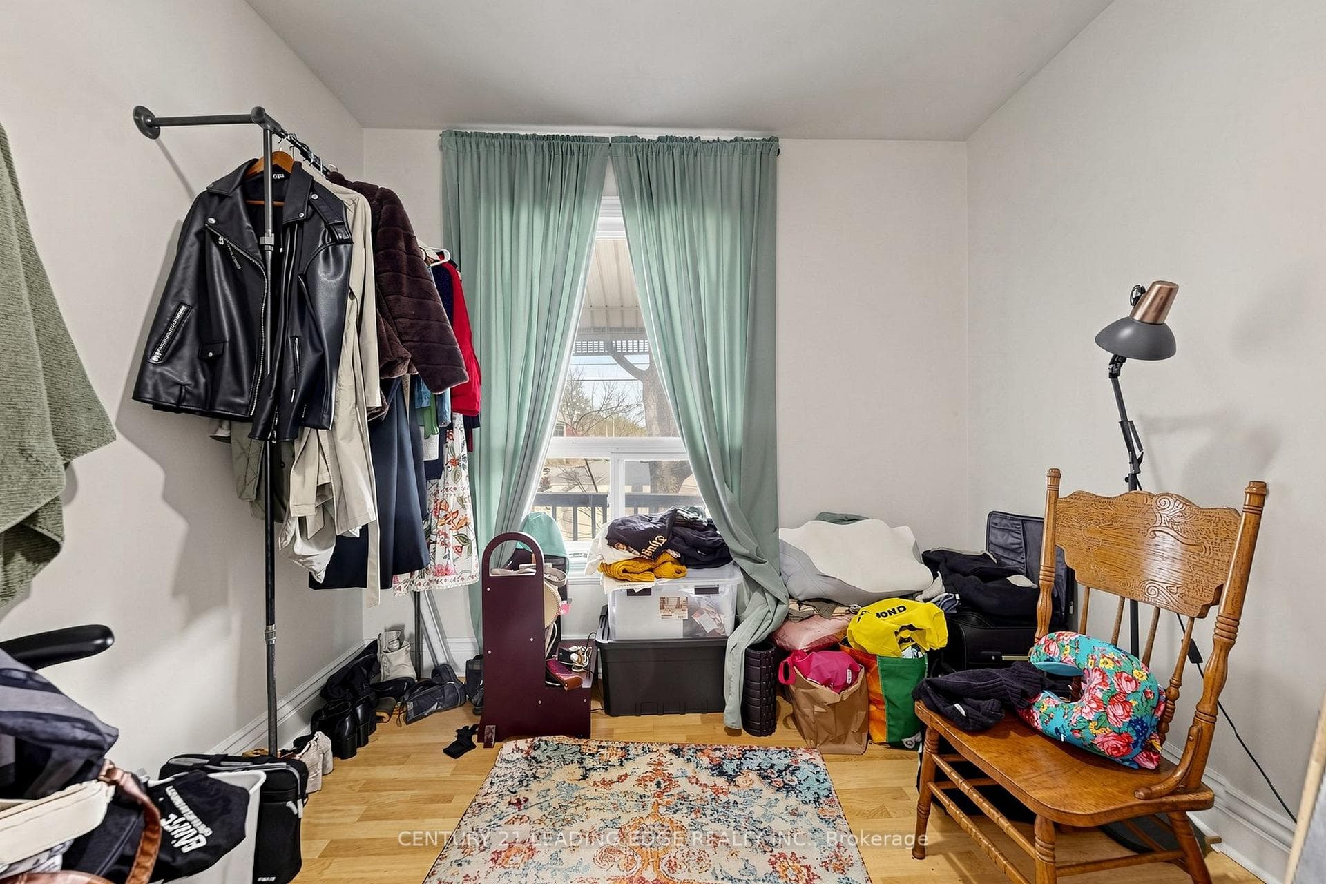 1132 DUFFERIN Street photo 25