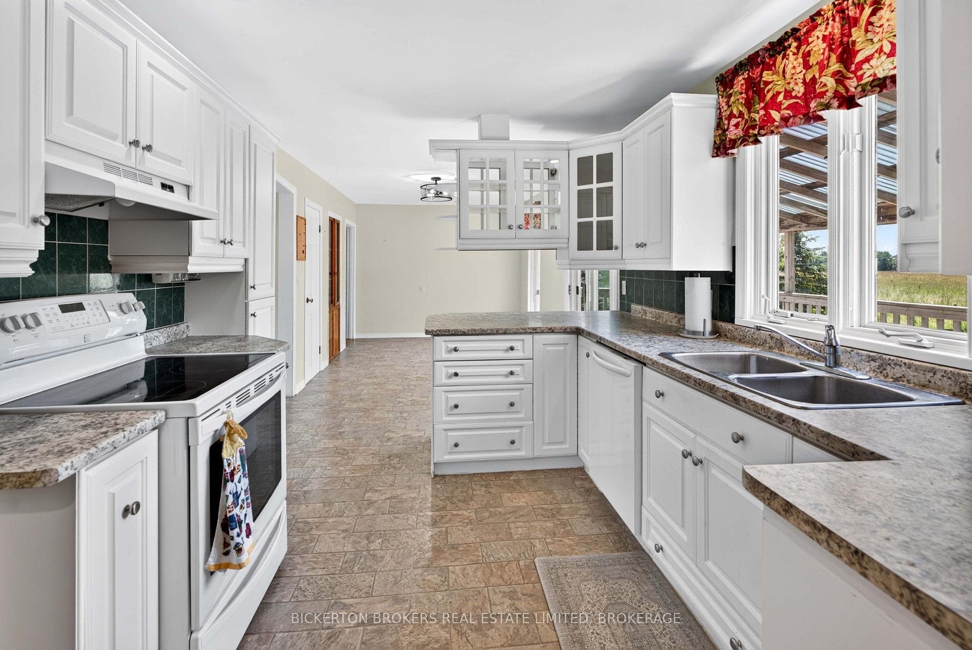 154 Eden Grove Road photo 24