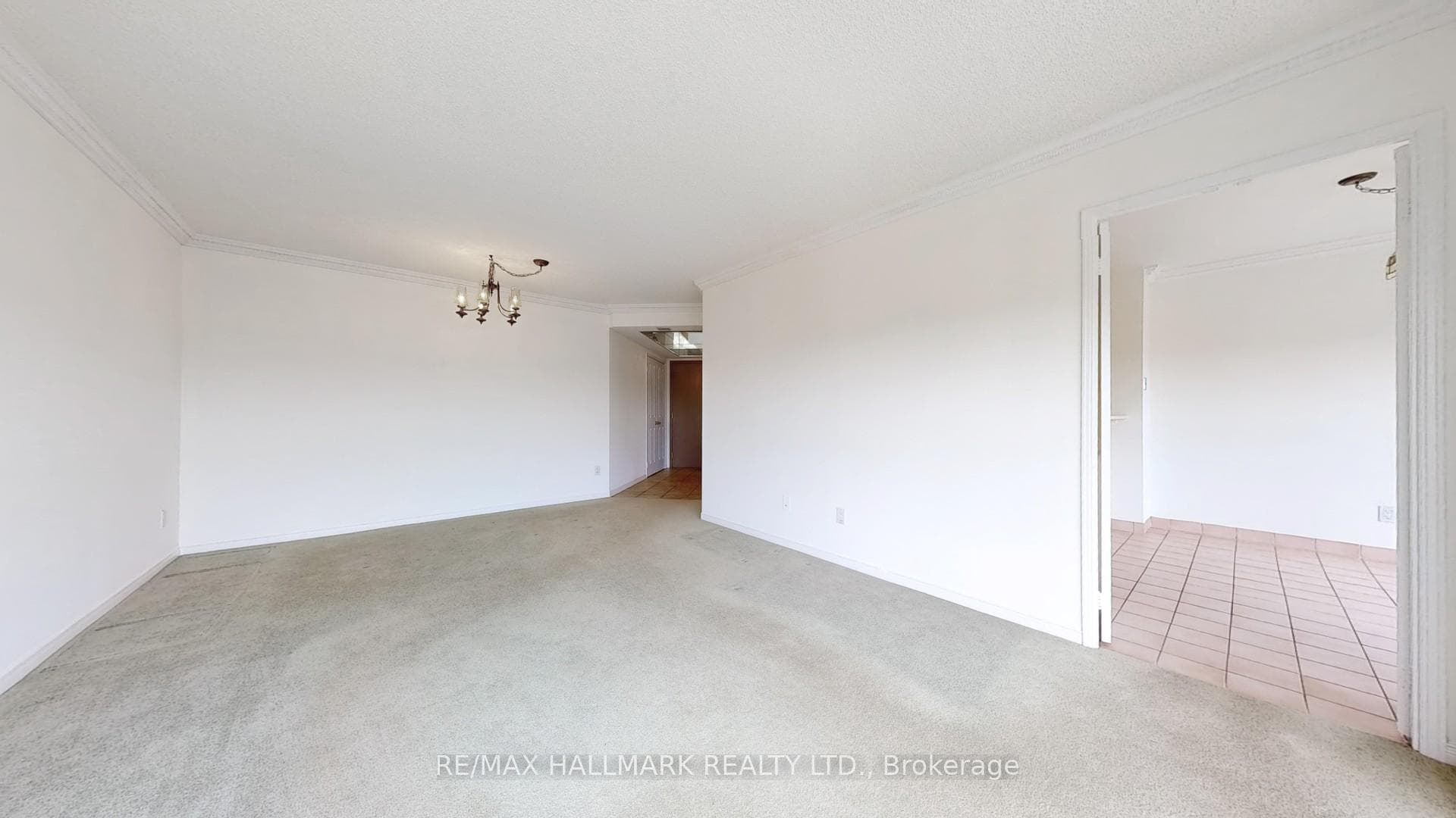 1800 The Collegeway Way Unit 807 photo 5
