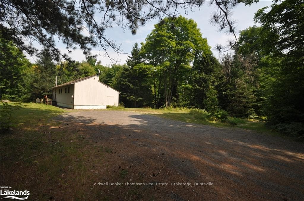 1370 LIMBERLOST Road photo 49