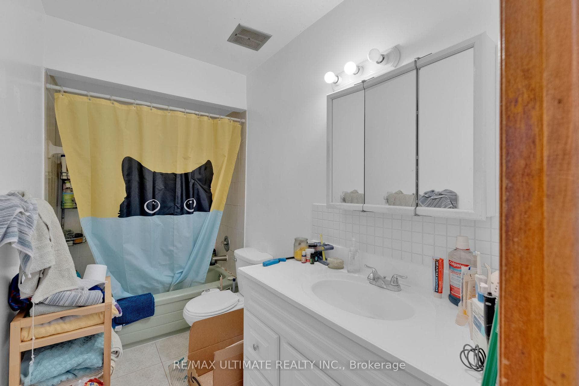 347 Lansdowne Avenue photo 16