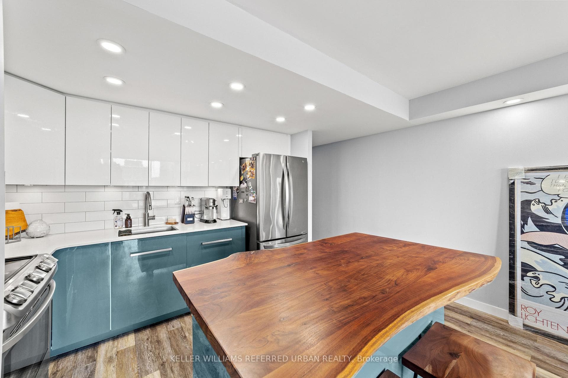 Stainless Steel Appl. and Floating Island