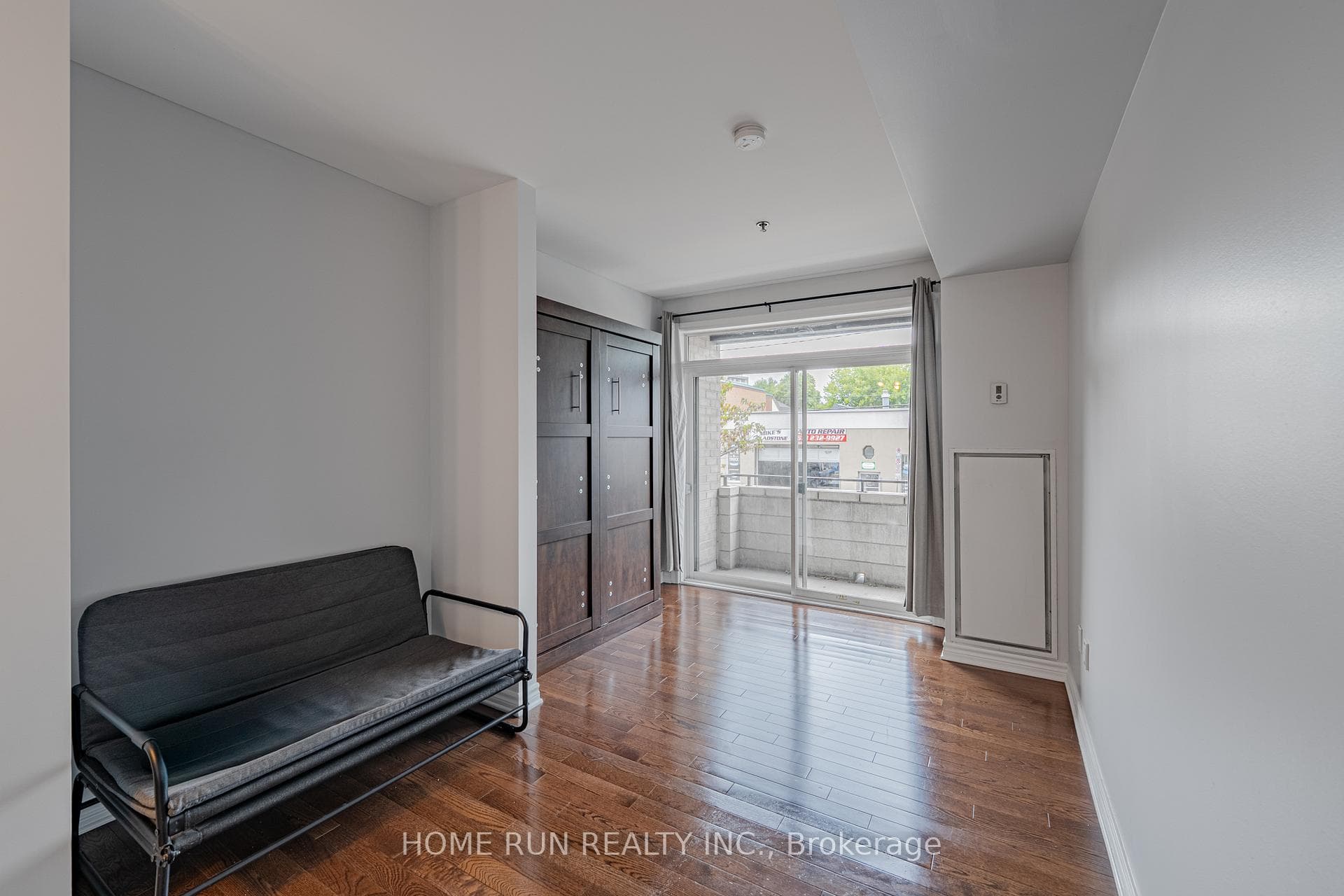 429 Kent Street Unit 210 photo 27