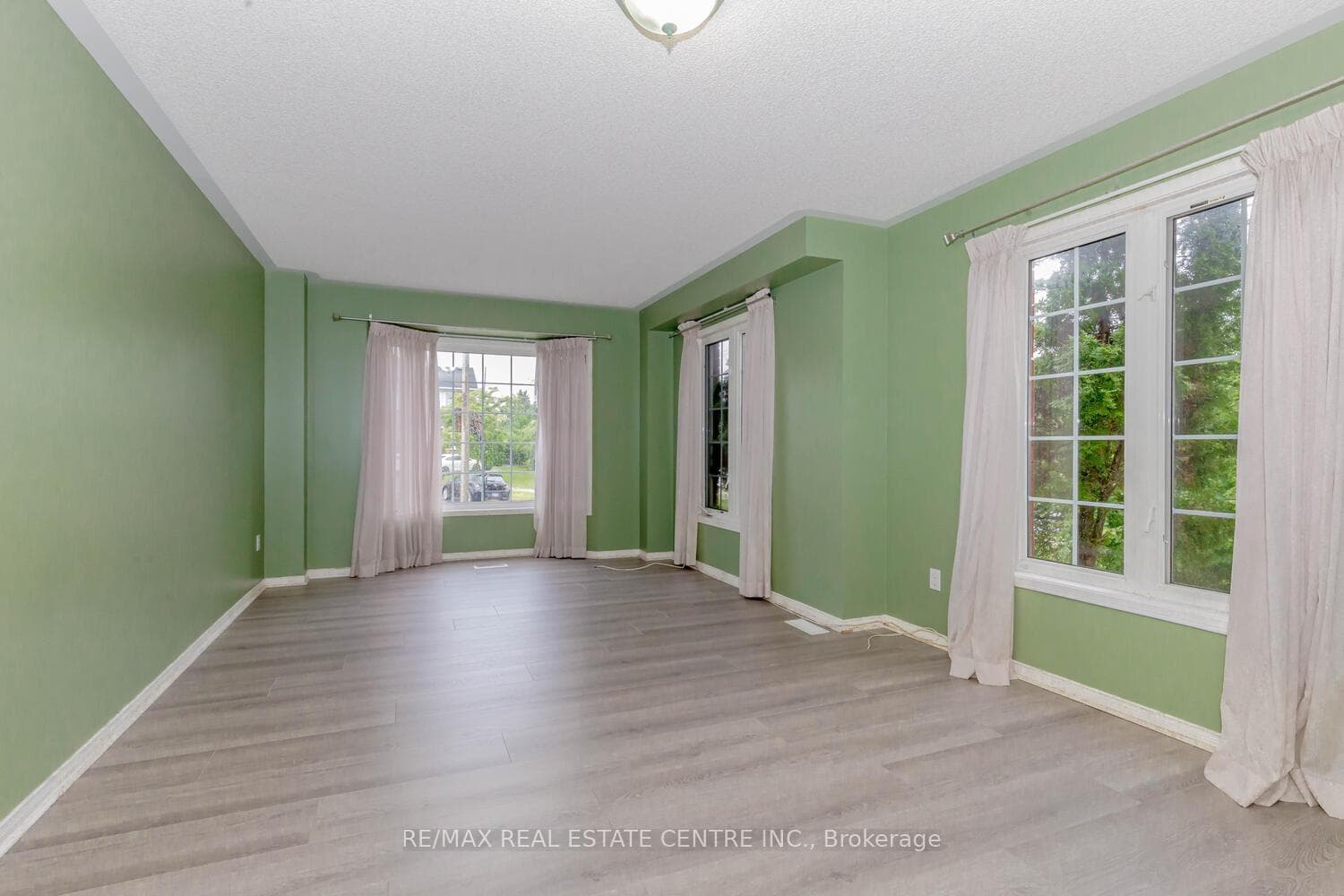 19 Silverbell Court photo 6