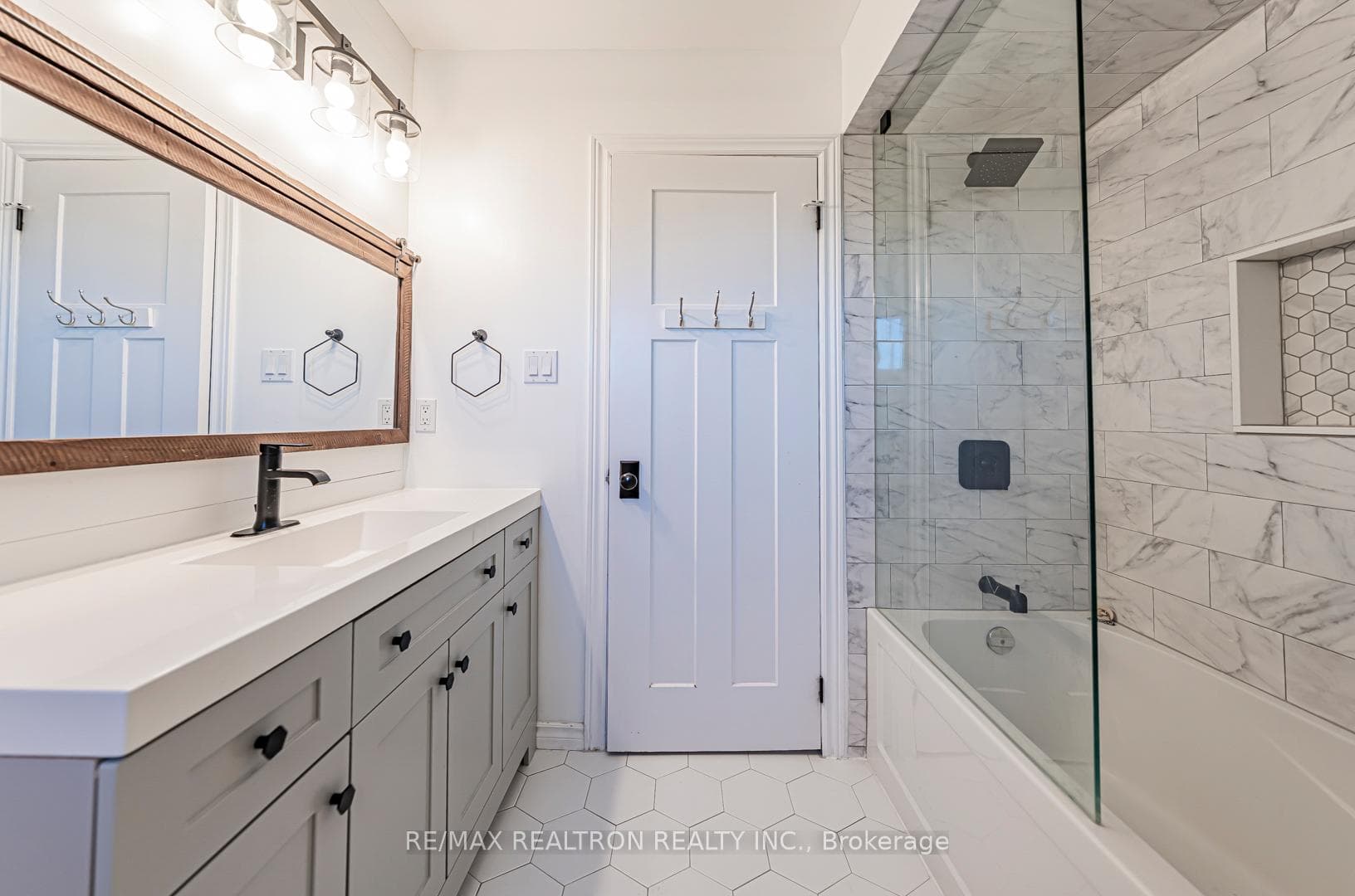 44 Moynahan Crescent Unit Main photo 47