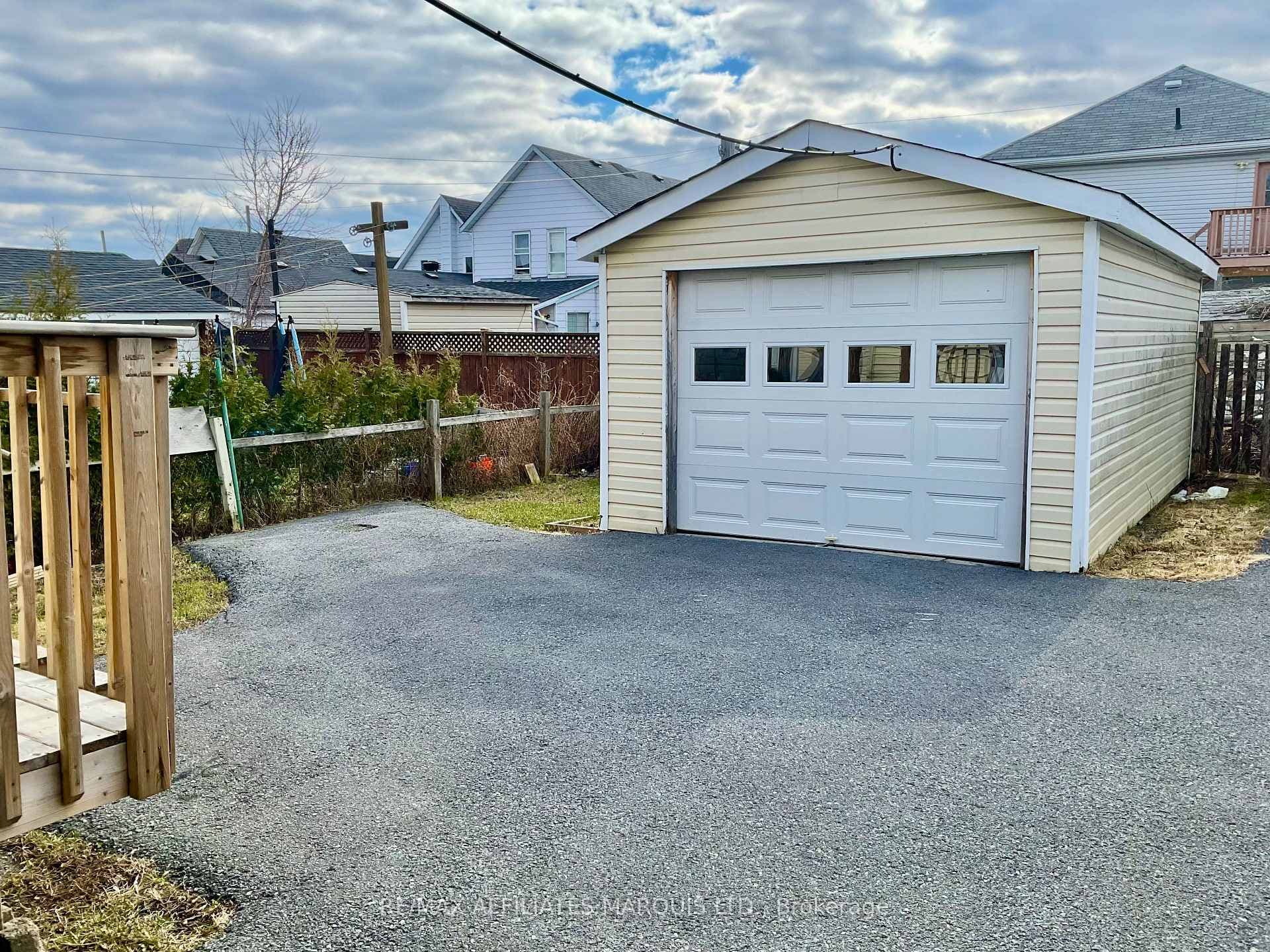 Garage Parking for 2 cars