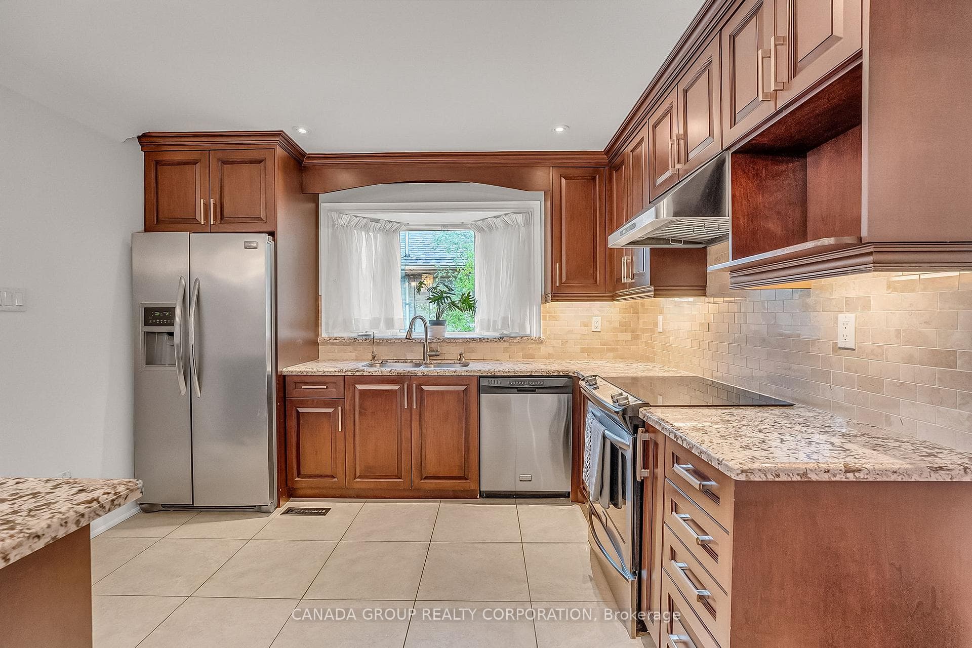 339 Boisdale Avenue photo 11